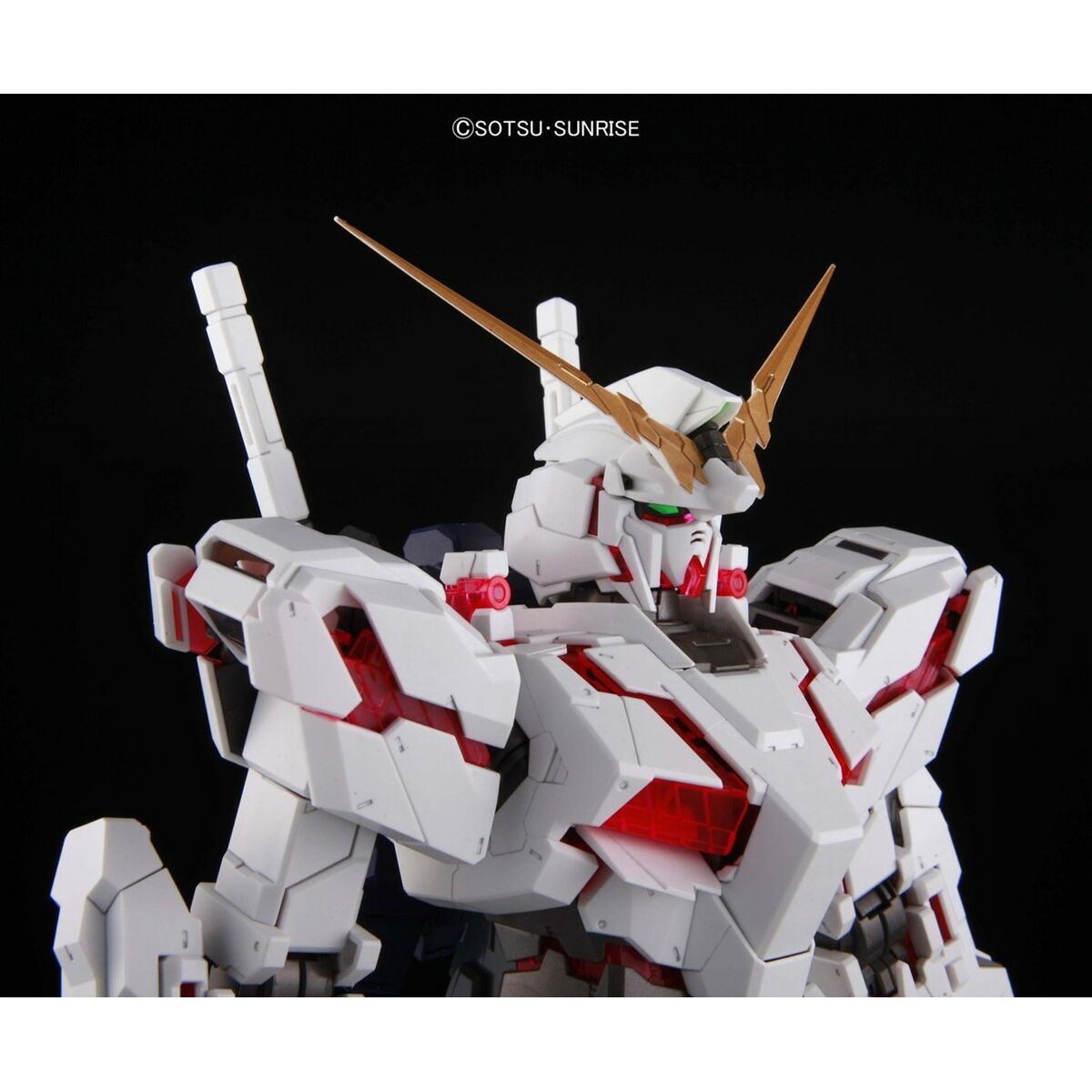 Actionfigurer Bandai PG 1/60 UNICORN GUNDAM Animerat och anime (japansk animering)-Leksaker och spel, Dockor och actionfigurer-Bandai-peaceofhome.se