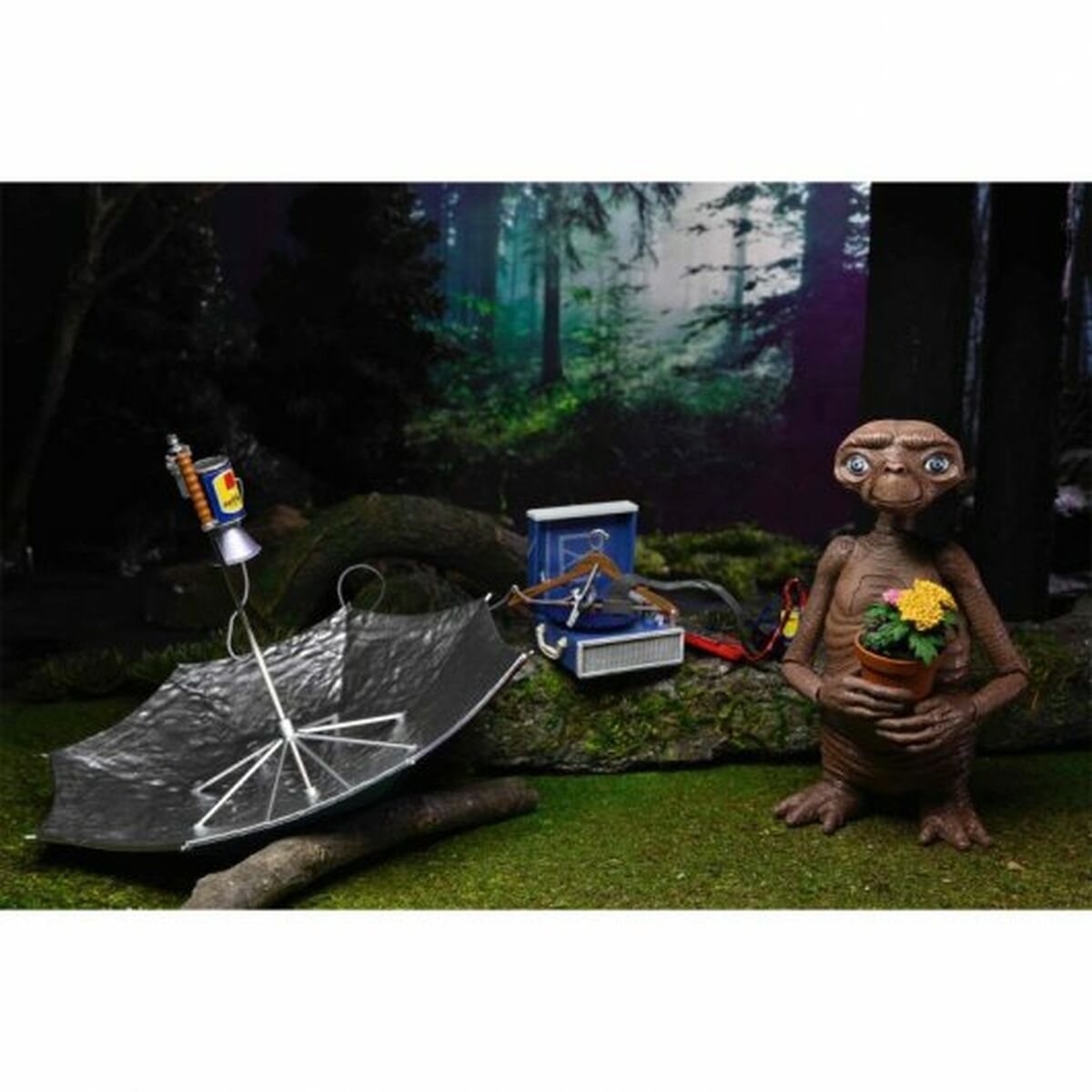 Actionfigurer Neca E.T. 40 Aniversario Ultimate Modern-Leksaker och spel, Dockor och actionfigurer-Neca-peaceofhome.se