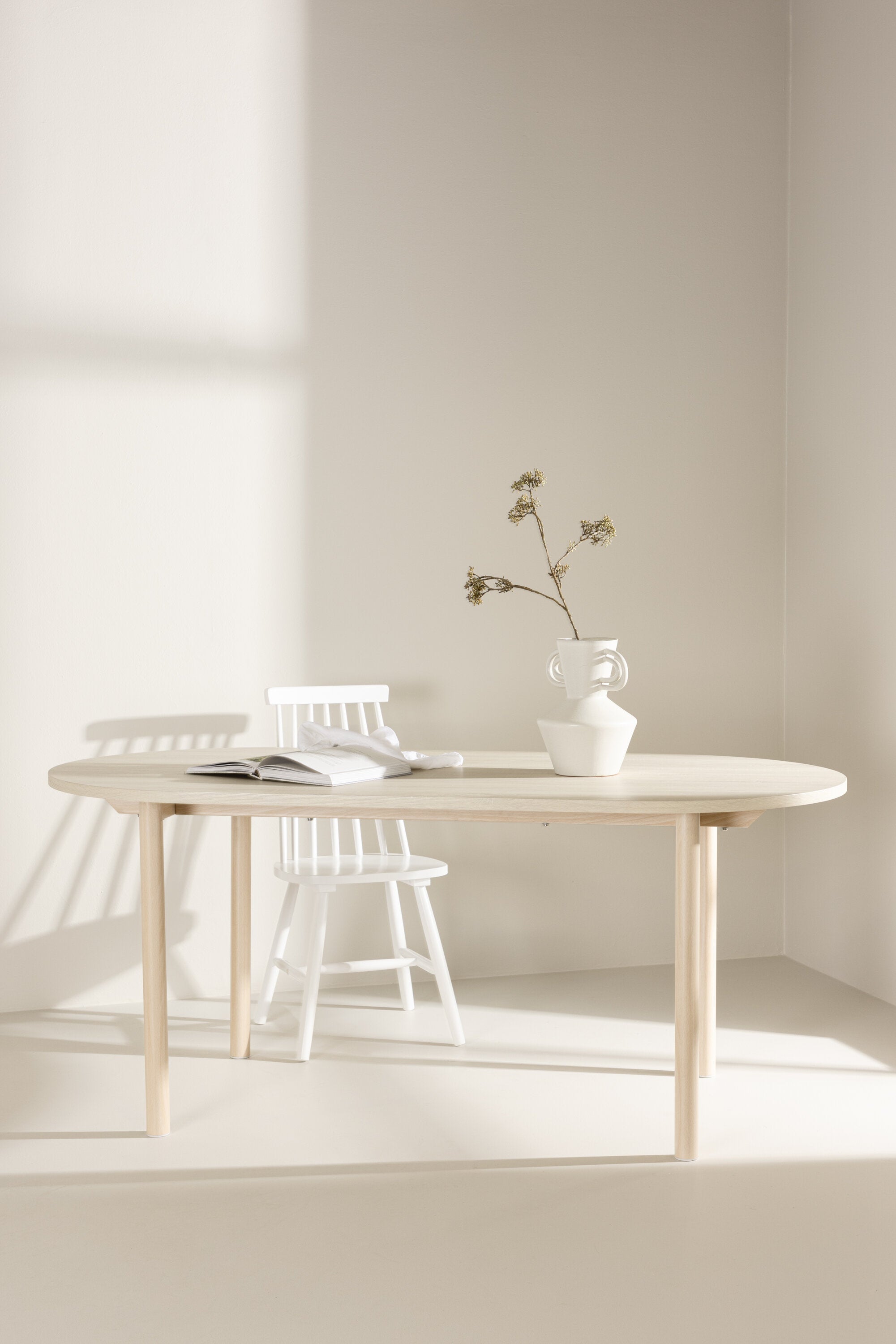 Andy Matbord-Dining Table-Venture Home-peaceofhome.se