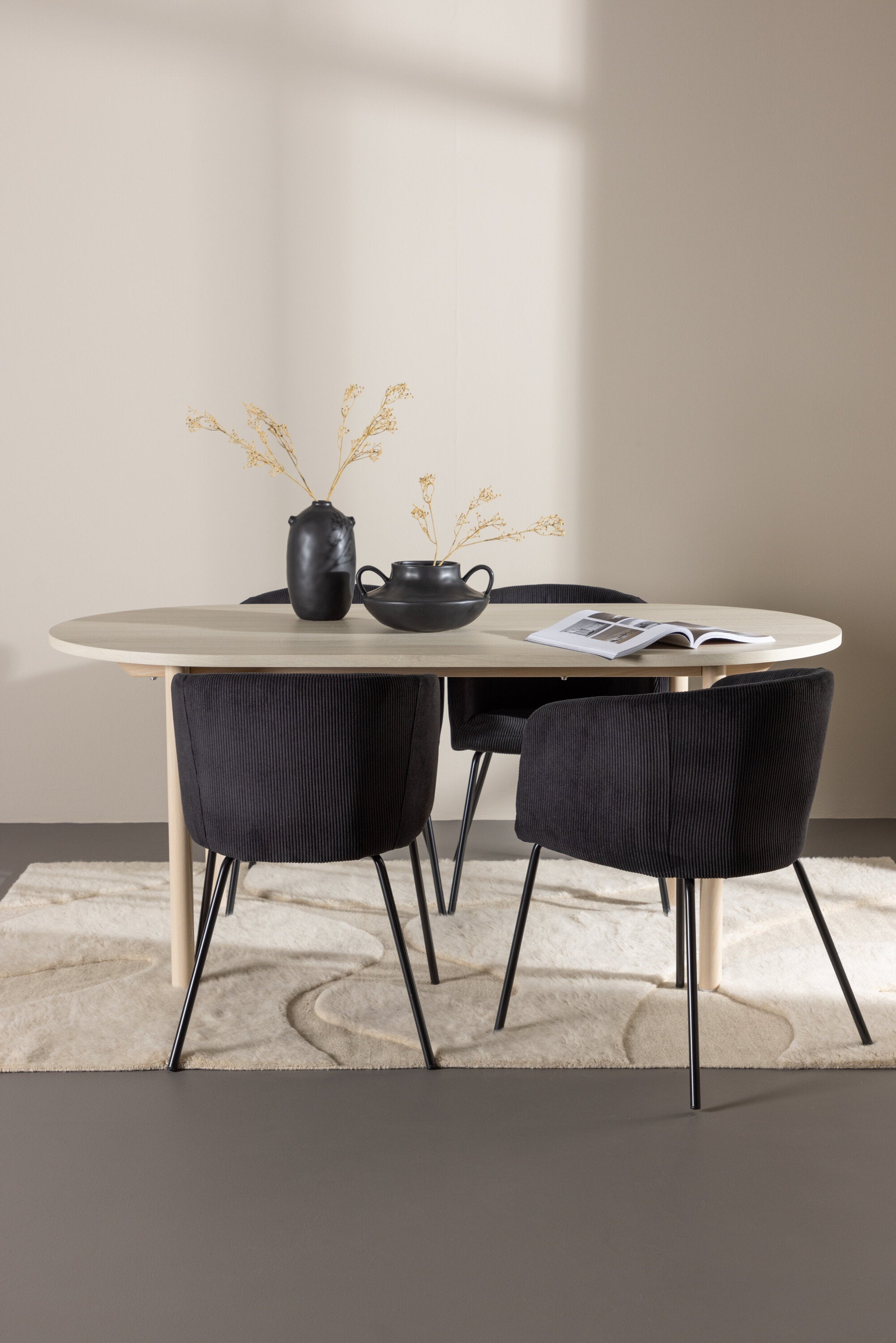 Andy Matbord med Berit Matstol-GR Dining Set-Venture Home-peaceofhome.se