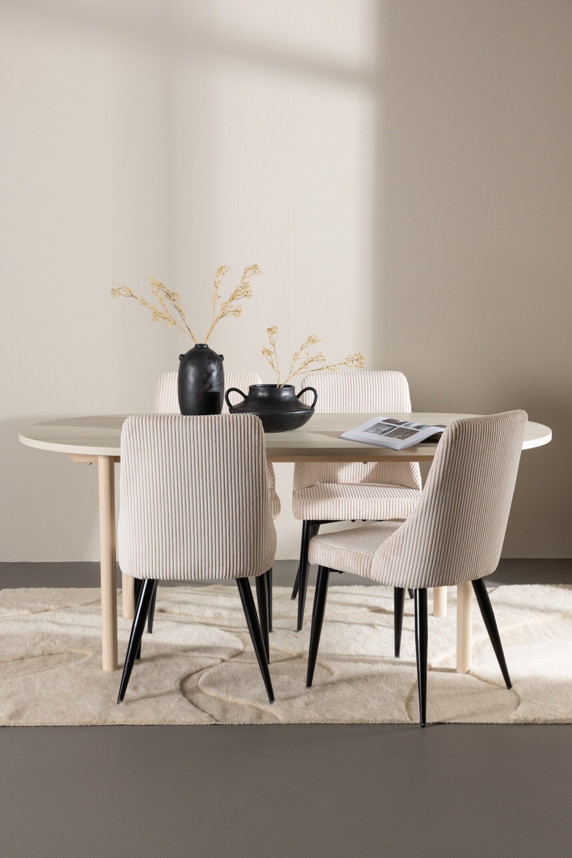 Andy Matbord med Leone Matstol-GR Dining Set-Venture Home-peaceofhome.se