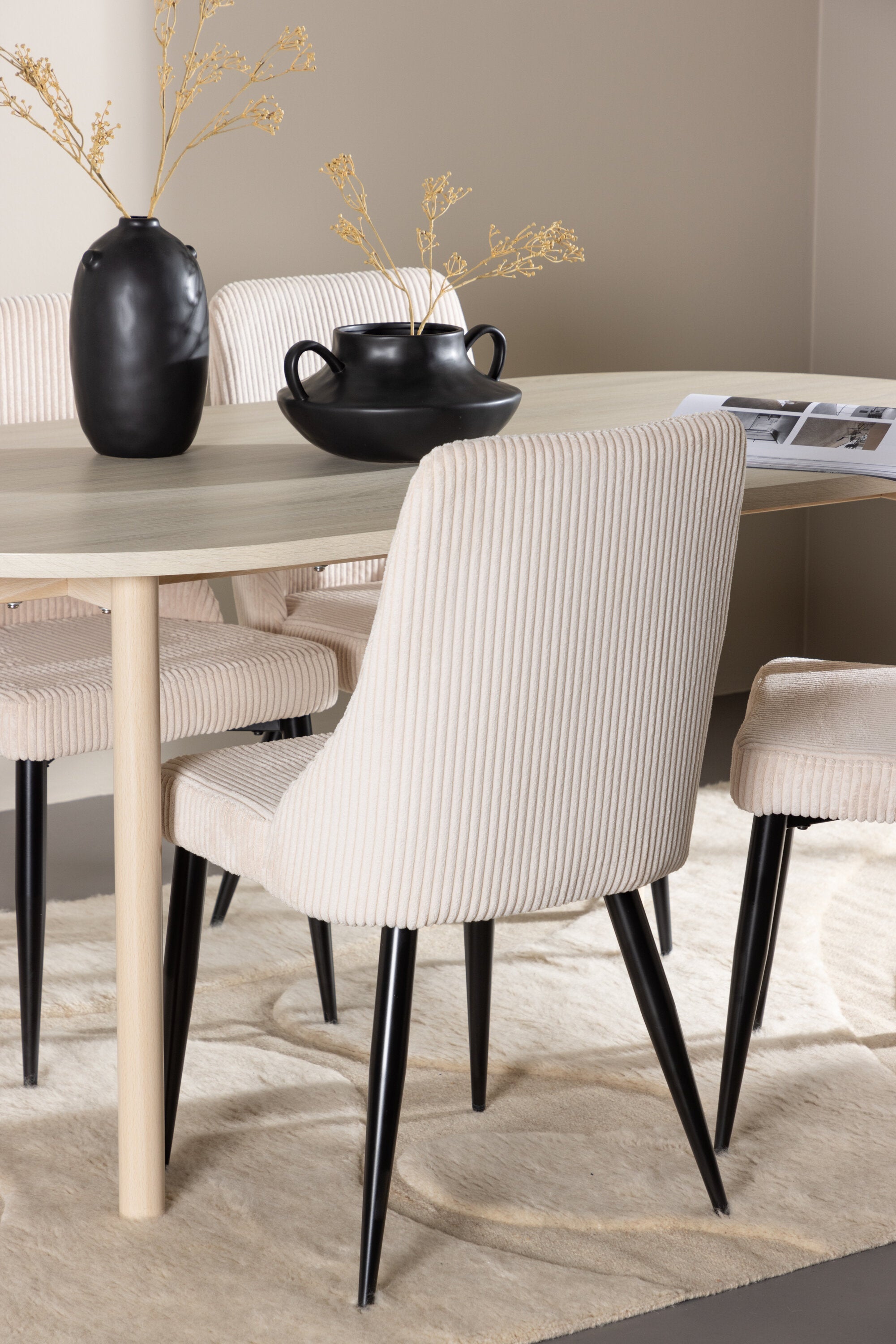 Andy Matbord med Leone Matstol-GR Dining Set-Venture Home-peaceofhome.se