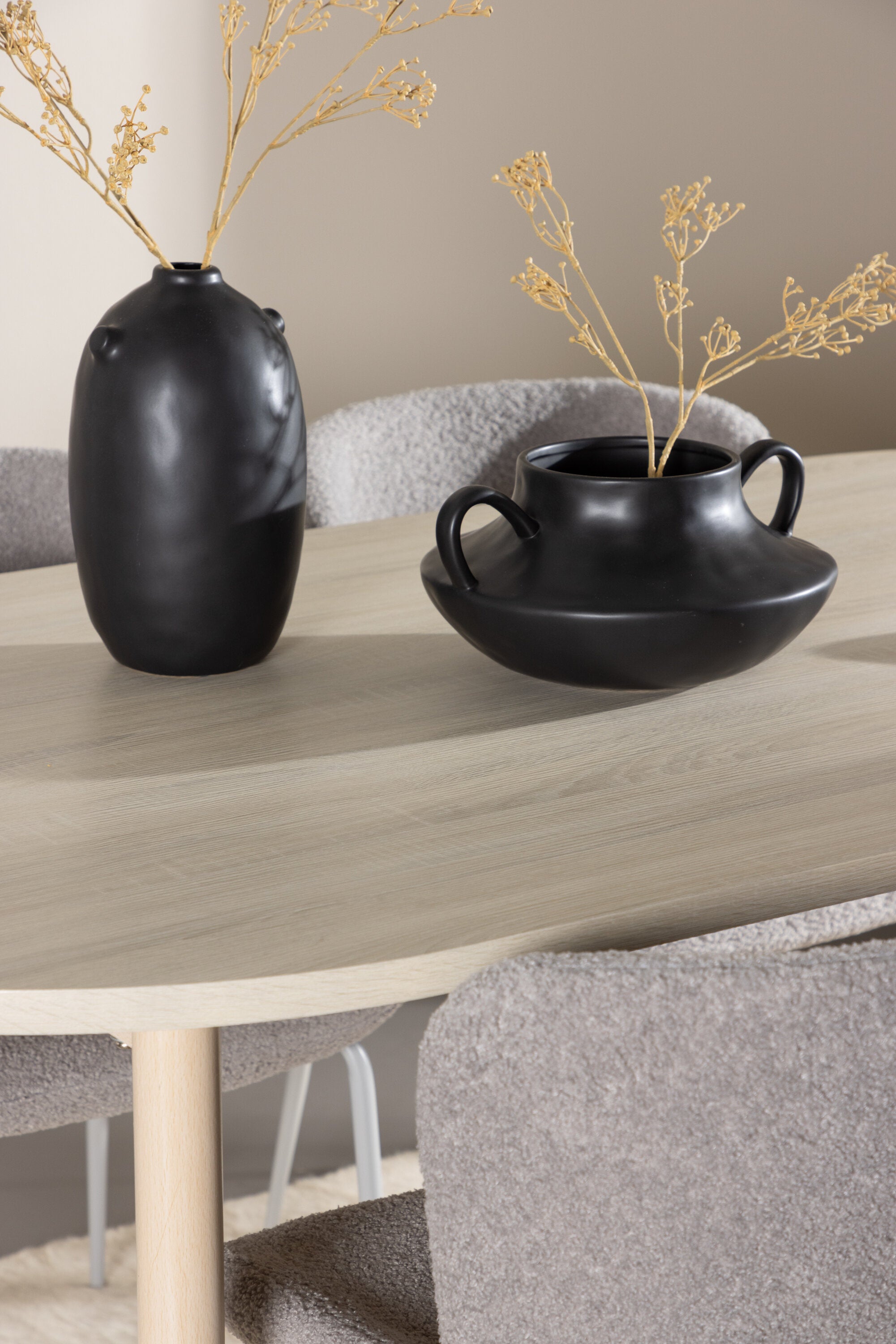 Andy Matbord med Modesto Matstol-GR Dining Set-Venture Home-peaceofhome.se