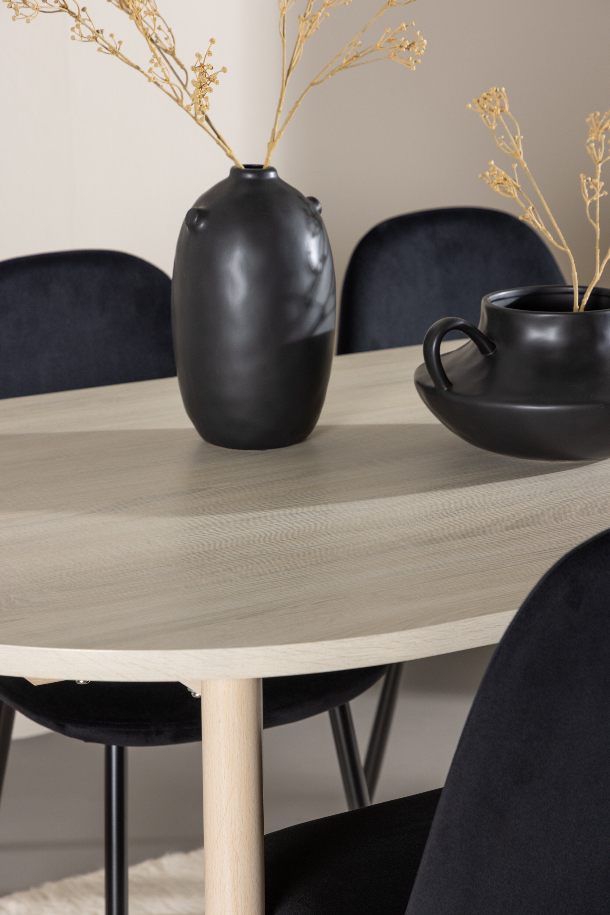 Andy Matbord med Polar Matstol-GR Dining Set-Venture Home-peaceofhome.se