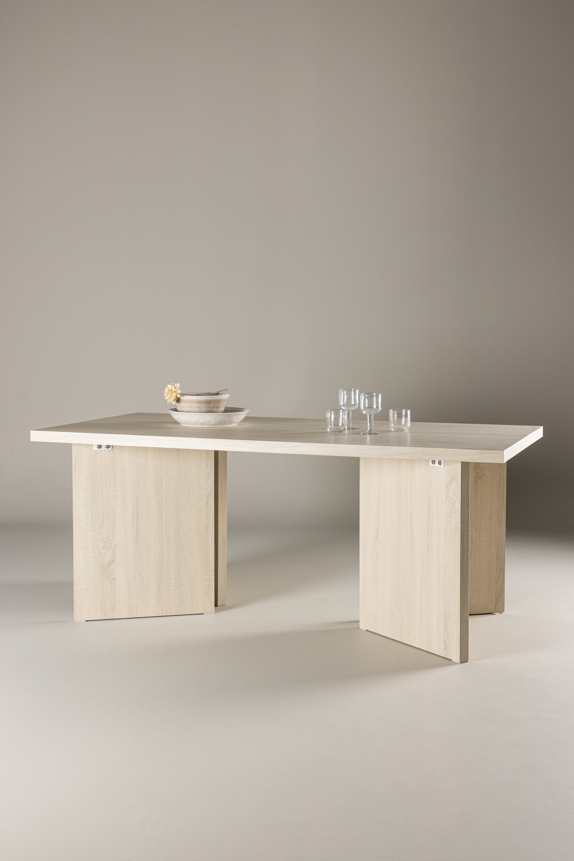 Bassholmen Matbord-Dining Table-Venture Home-peaceofhome.se