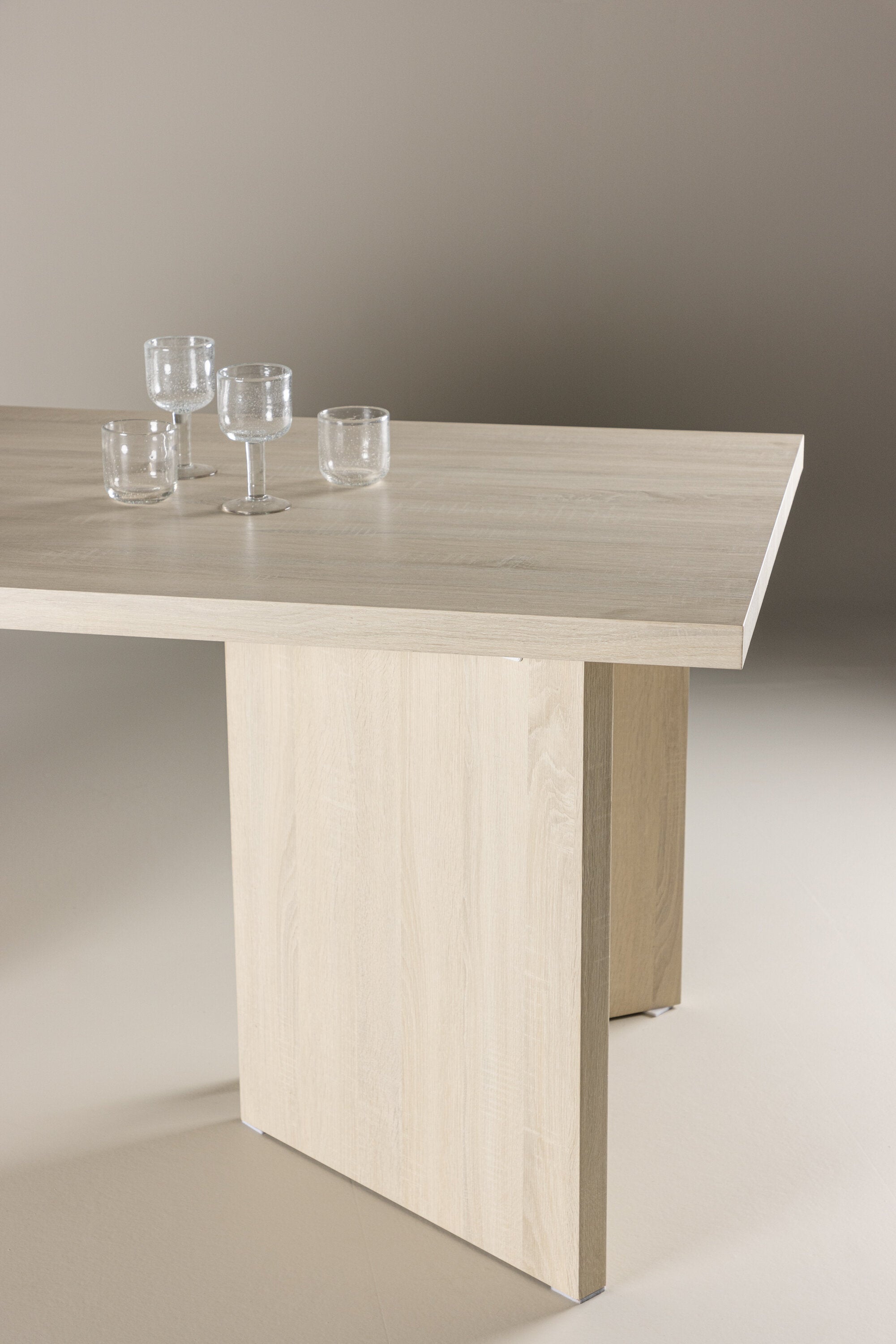 Bassholmen Matbord-Dining Table-Venture Home-peaceofhome.se