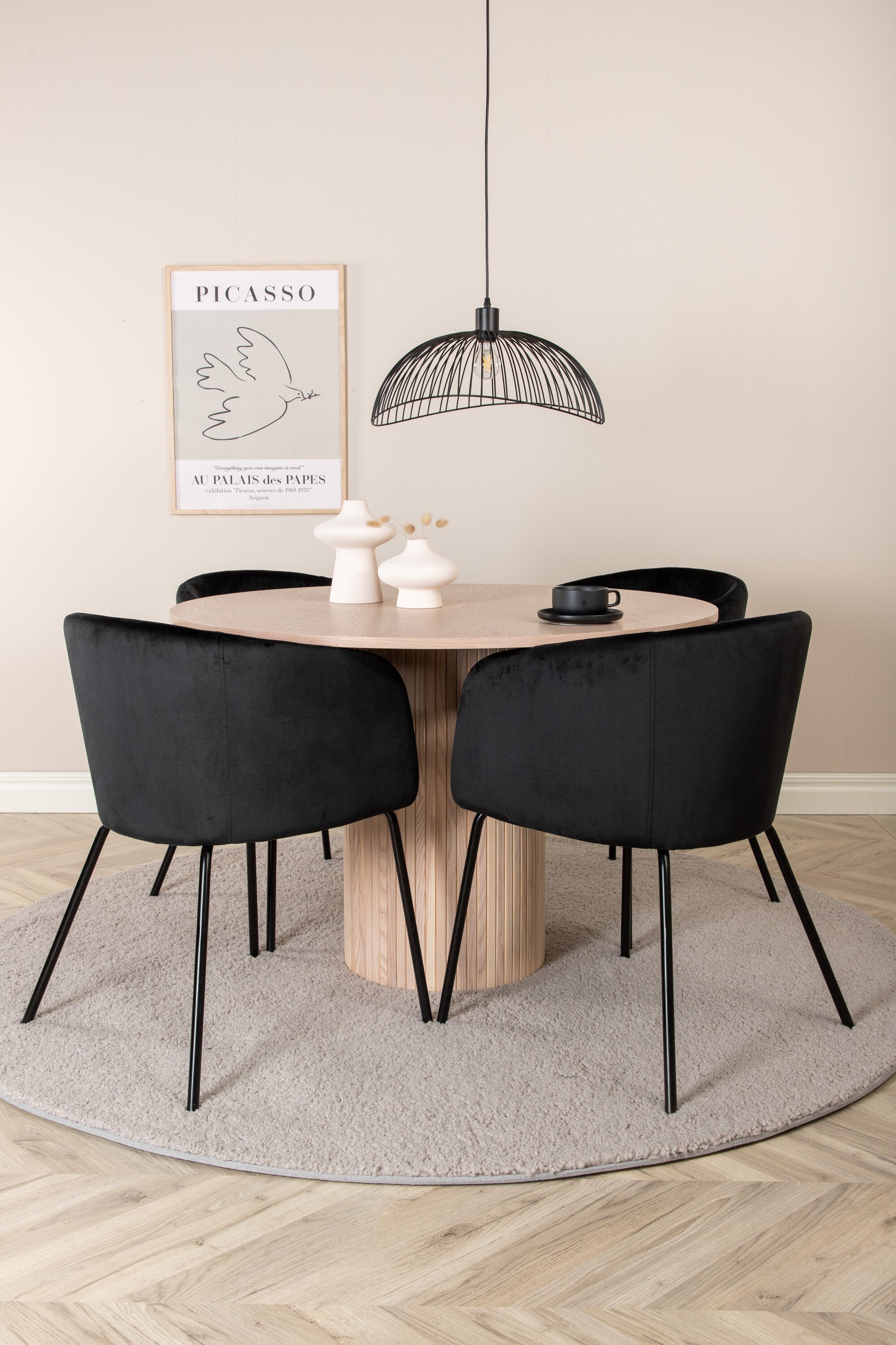 Bianca Rund Matgrupp-GR Dining Set-Venture Home-peaceofhome.se