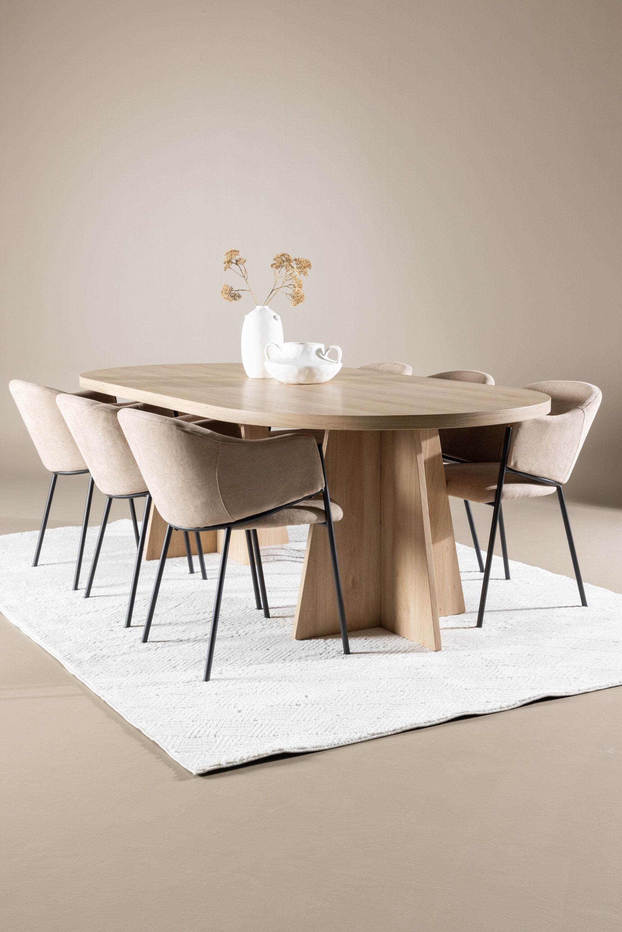 Bootcut Matbord med Evelina Matstol-GR Dining Set-Venture Home-peaceofhome.se