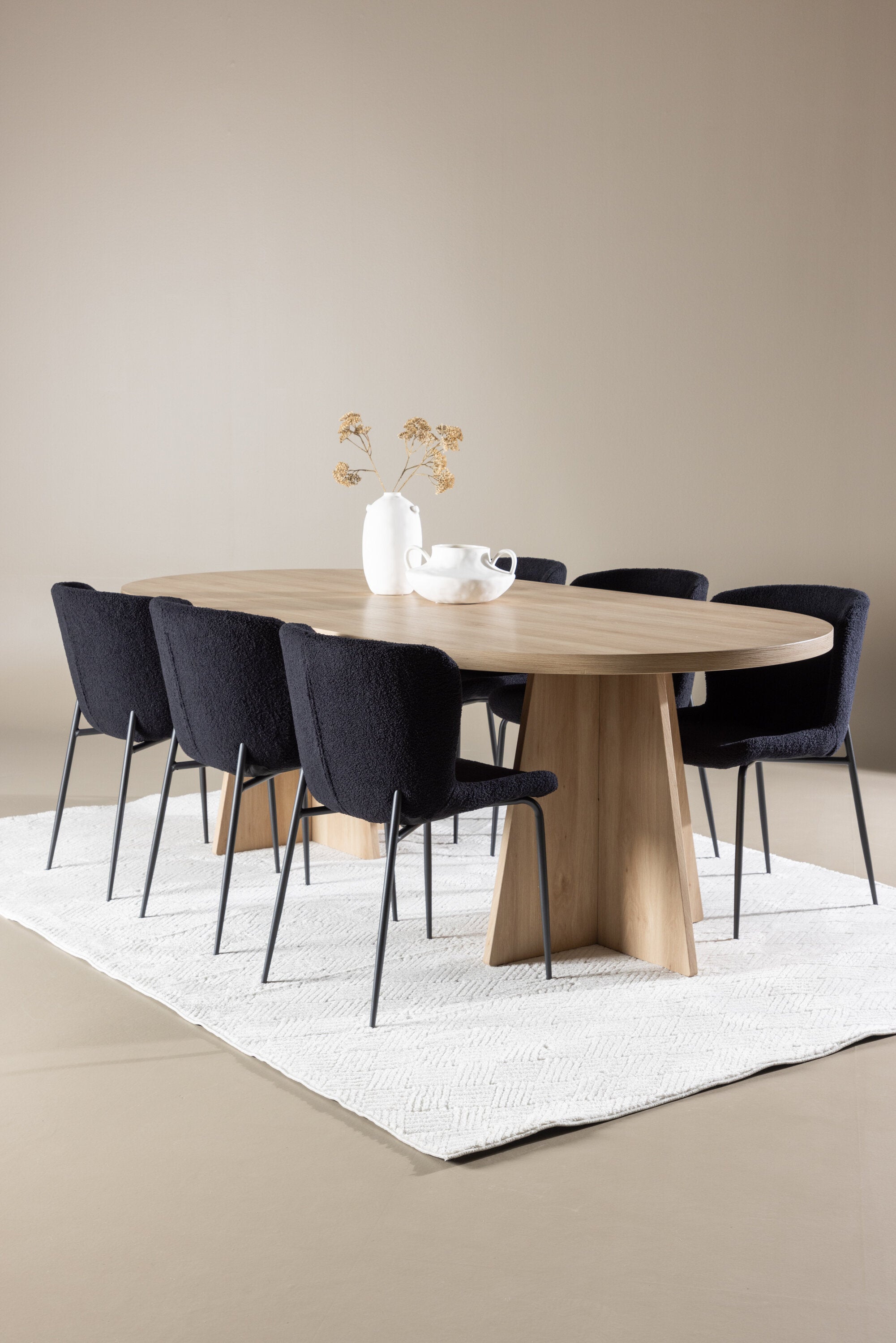 Bootcut Matbord med Modesto Matstol-GR Dining Set-Venture Home-peaceofhome.se