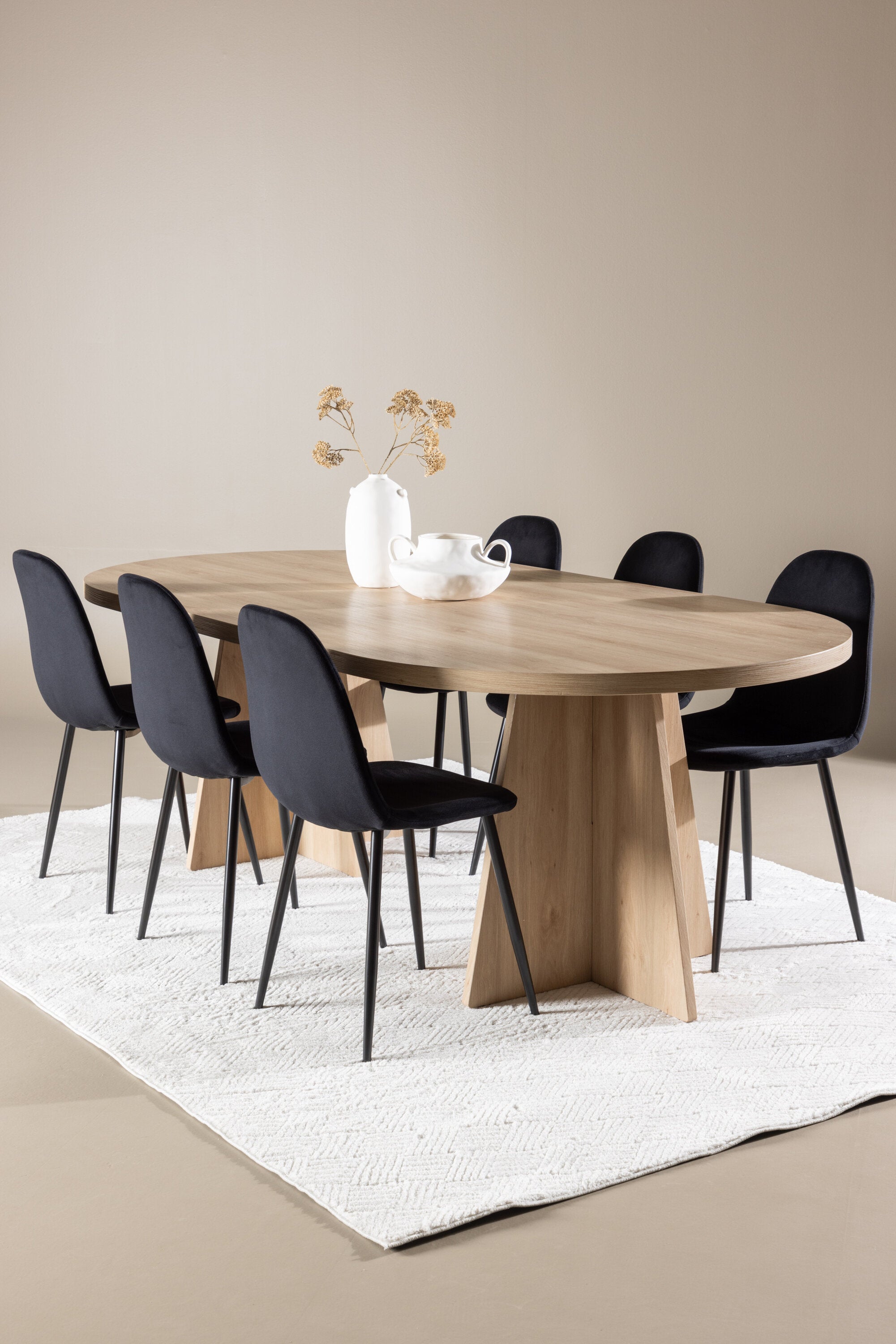 Bootcut Matbord med Polar Matstol-GR Dining Set-Venture Home-peaceofhome.se