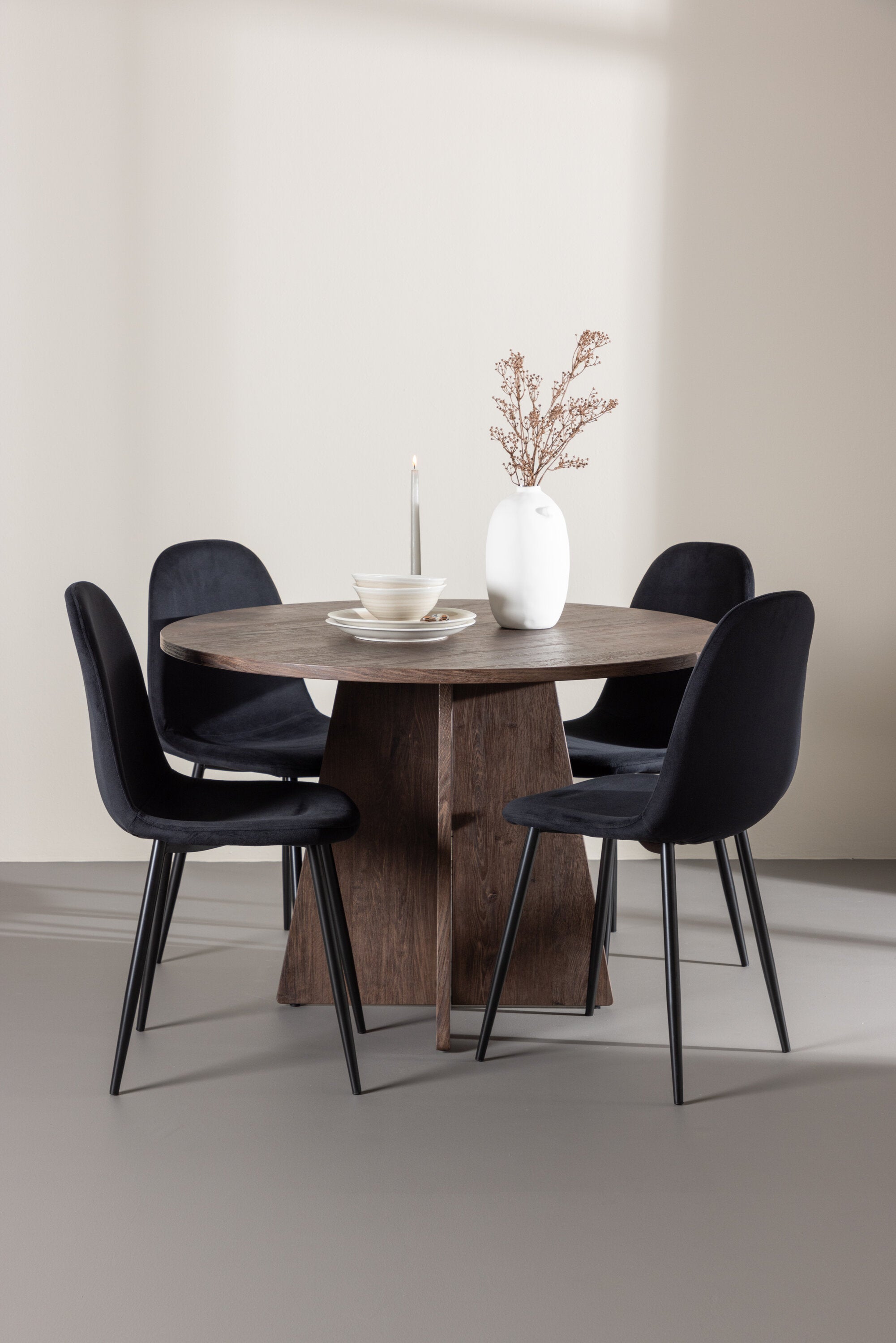 Bootcut Matbord med Polar Matstol-GR Dining Set-Venture Home-peaceofhome.se