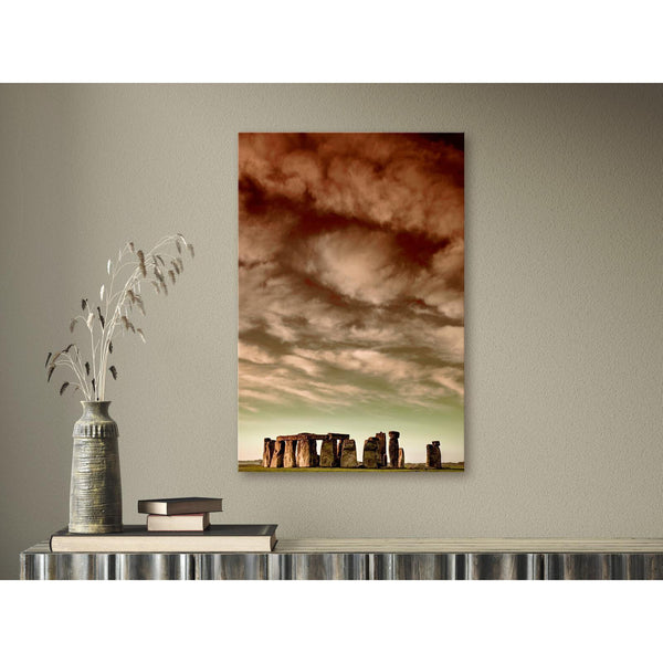 Canvas Tavla - Clouds Over Stonehenge Vertical-Tavlor-Artgeist-peaceofhome.se