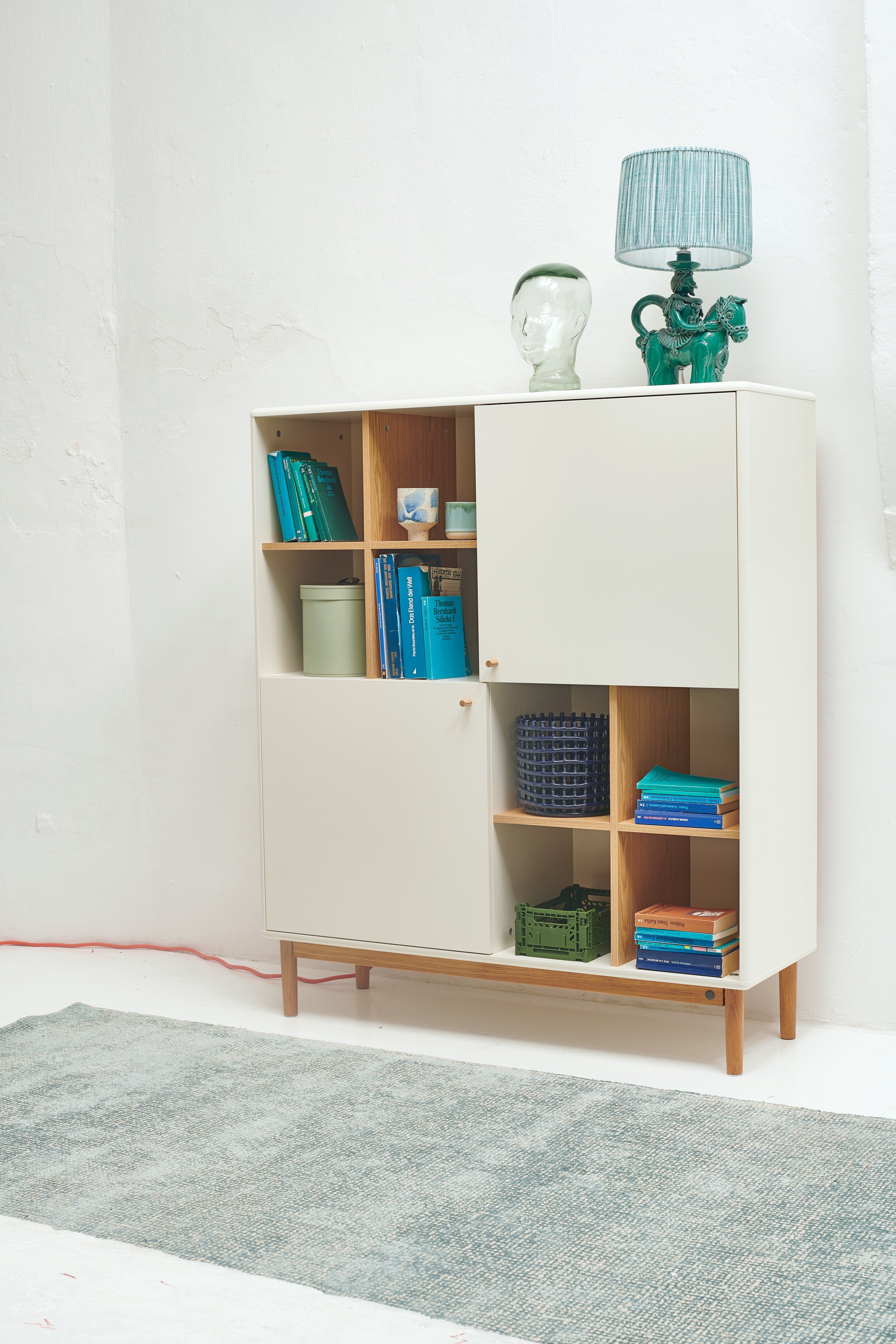 Color Living Högskåp 2 dörrar, 8 fack-Förvaringsmöbler-Tenzo-peaceofhome.se