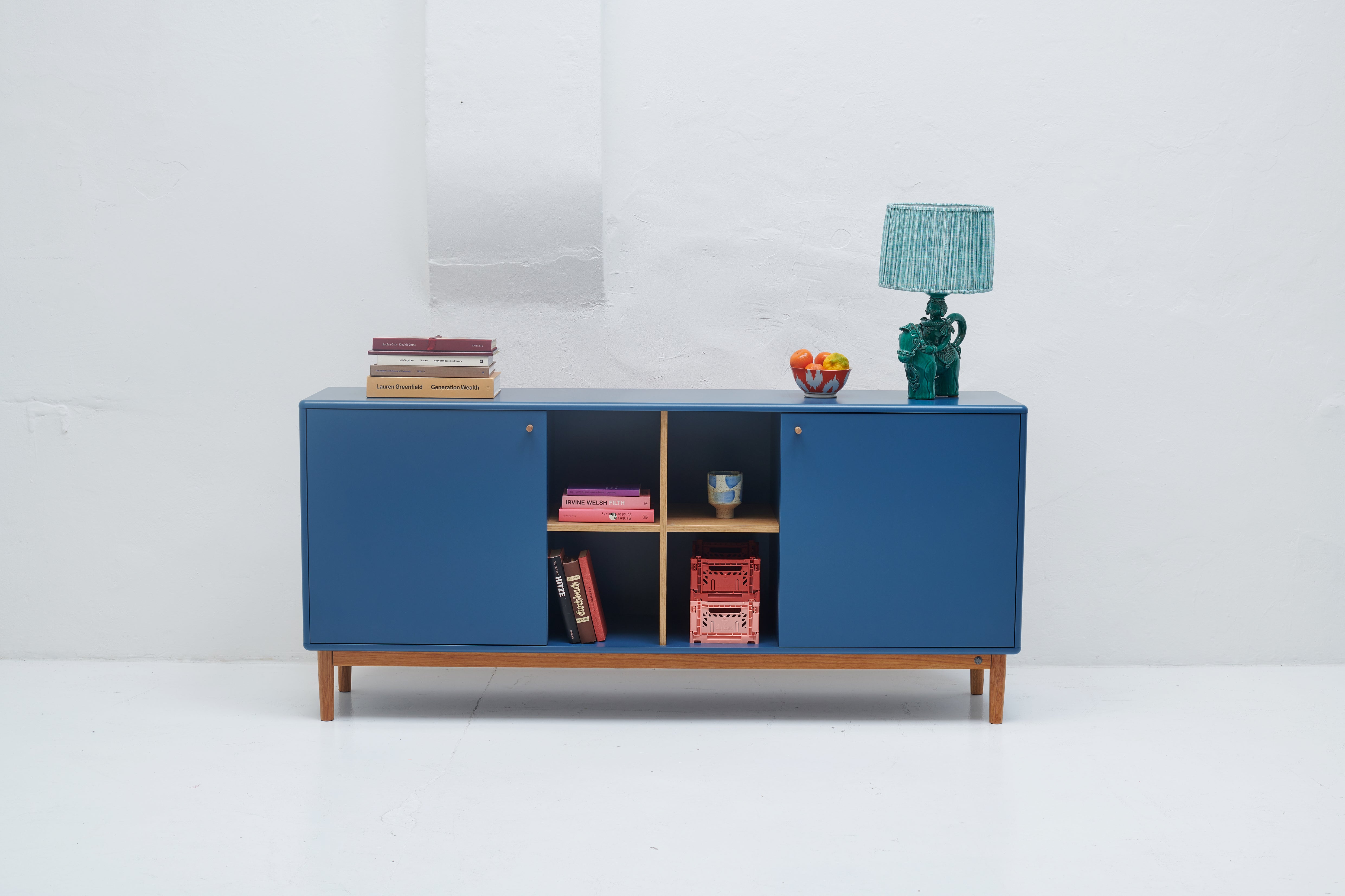 Color Living Sideboard 2 förrar, 4 fack-Förvaringsmöbler-Tenzo-peaceofhome.se