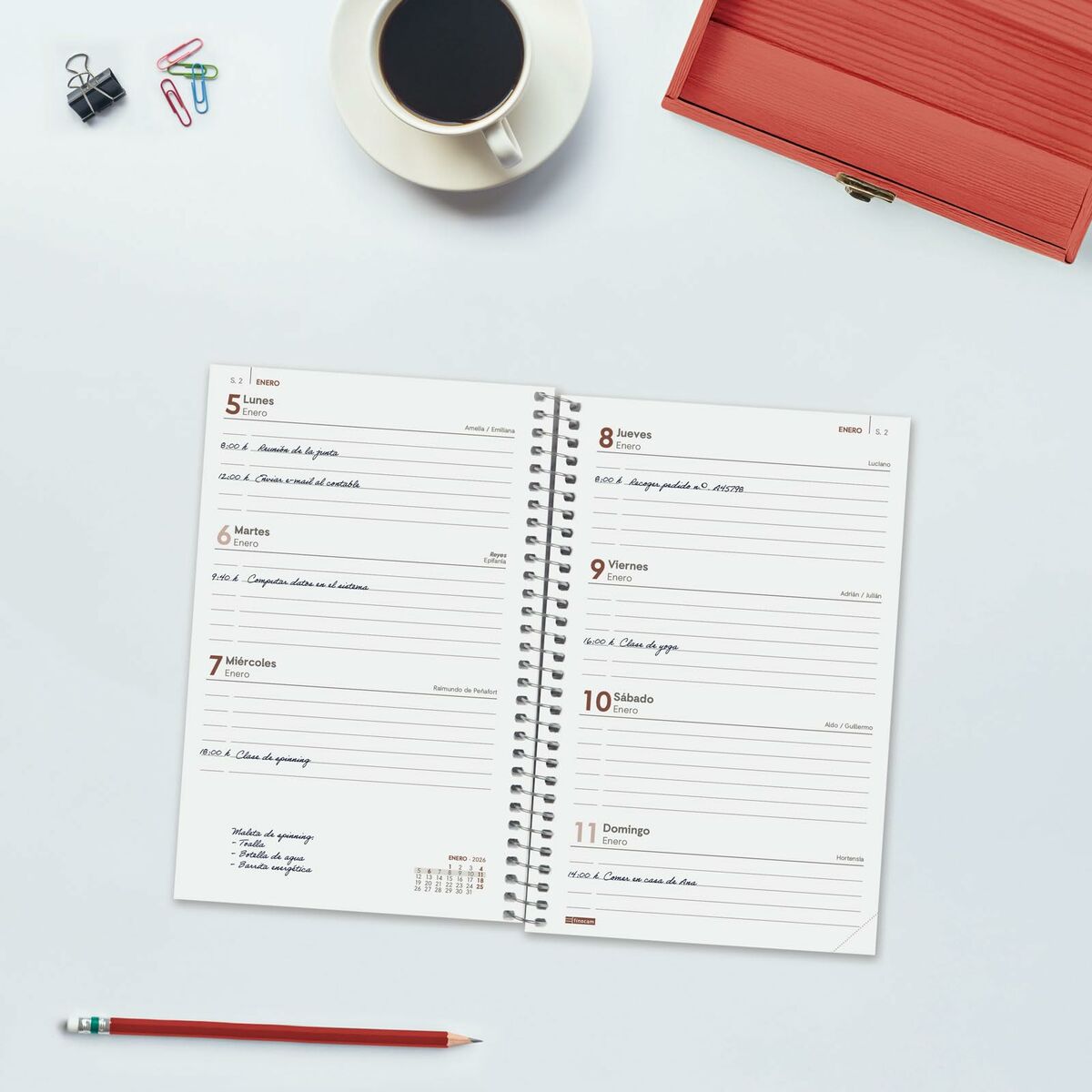 Dagbok Finocam YEAR Röd 11,7 x 18,1 cm 2026-Kontor och Kontorsmaterial, Kalendrar, dagböcker och personliga arrangörer-Finocam-peaceofhome.se