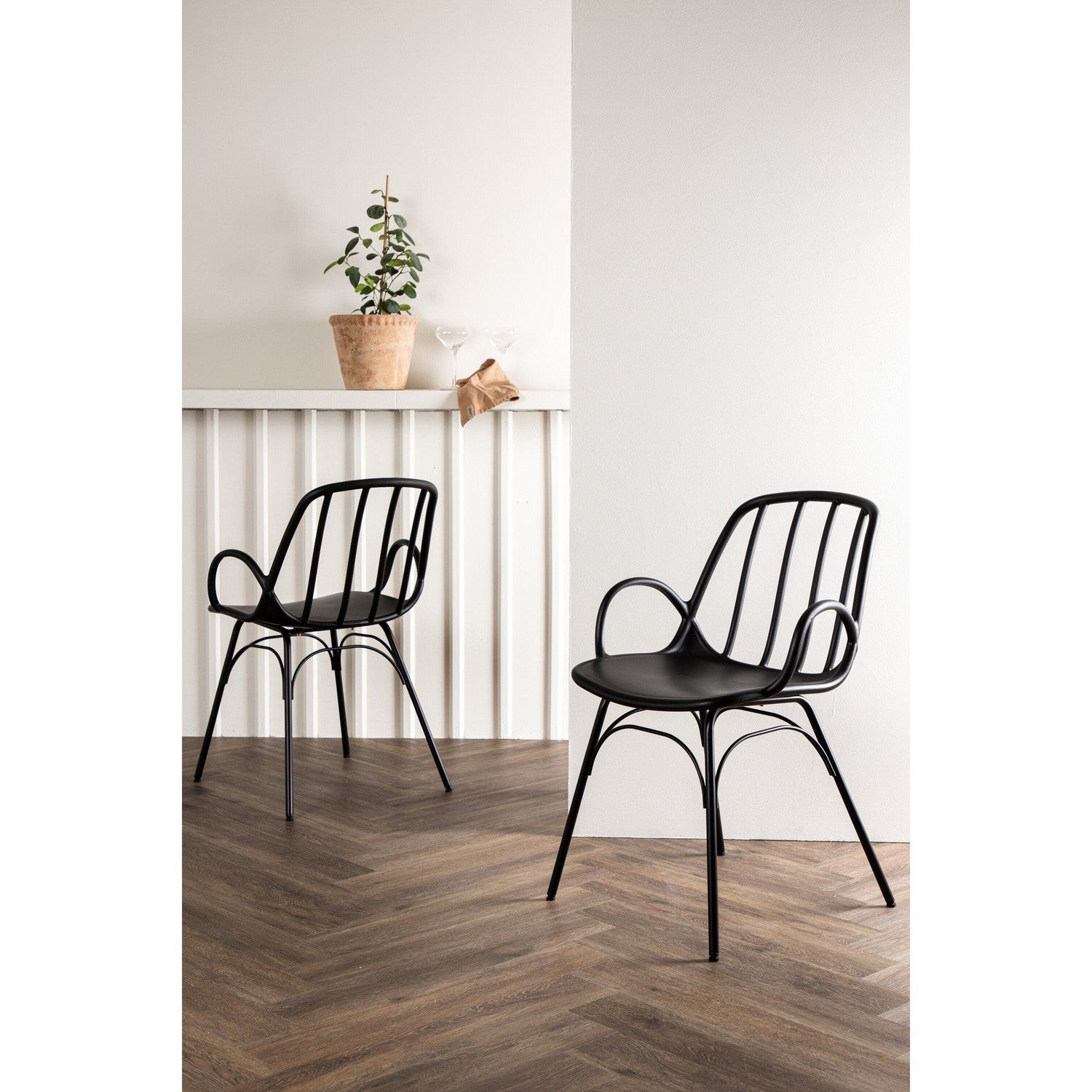 Dyrön Matstol-Chair-Venture Home-peaceofhome.se
