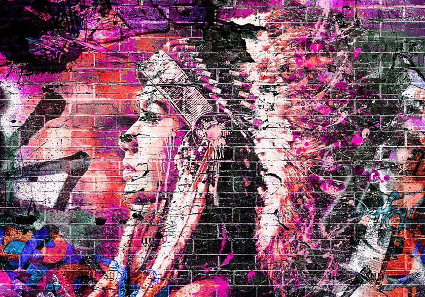 Fototapet - Street art - graffiti with profile of a woman in shades of pink and purple-Fototapeter-Artgeist-peaceofhome.se