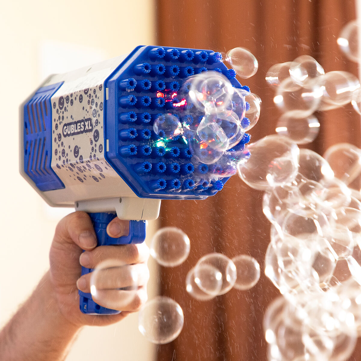 Gigantisk bubbelpistol med LED Gubles XL InnovaGoods-Leksaker och spel, Sport och utomhus-InnovaGoods-peaceofhome.se