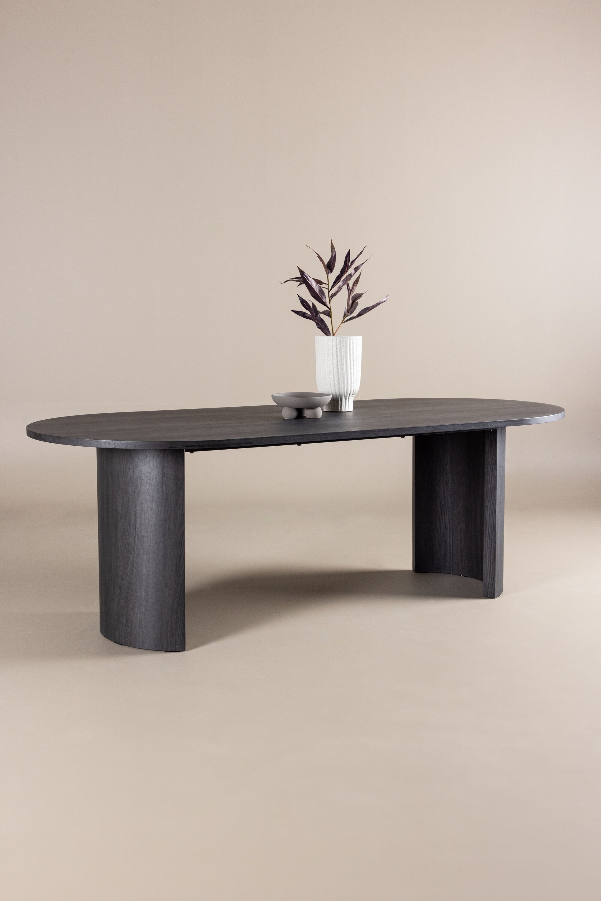 Grundsund Matbord-Dining Table-Venture Home-peaceofhome.se