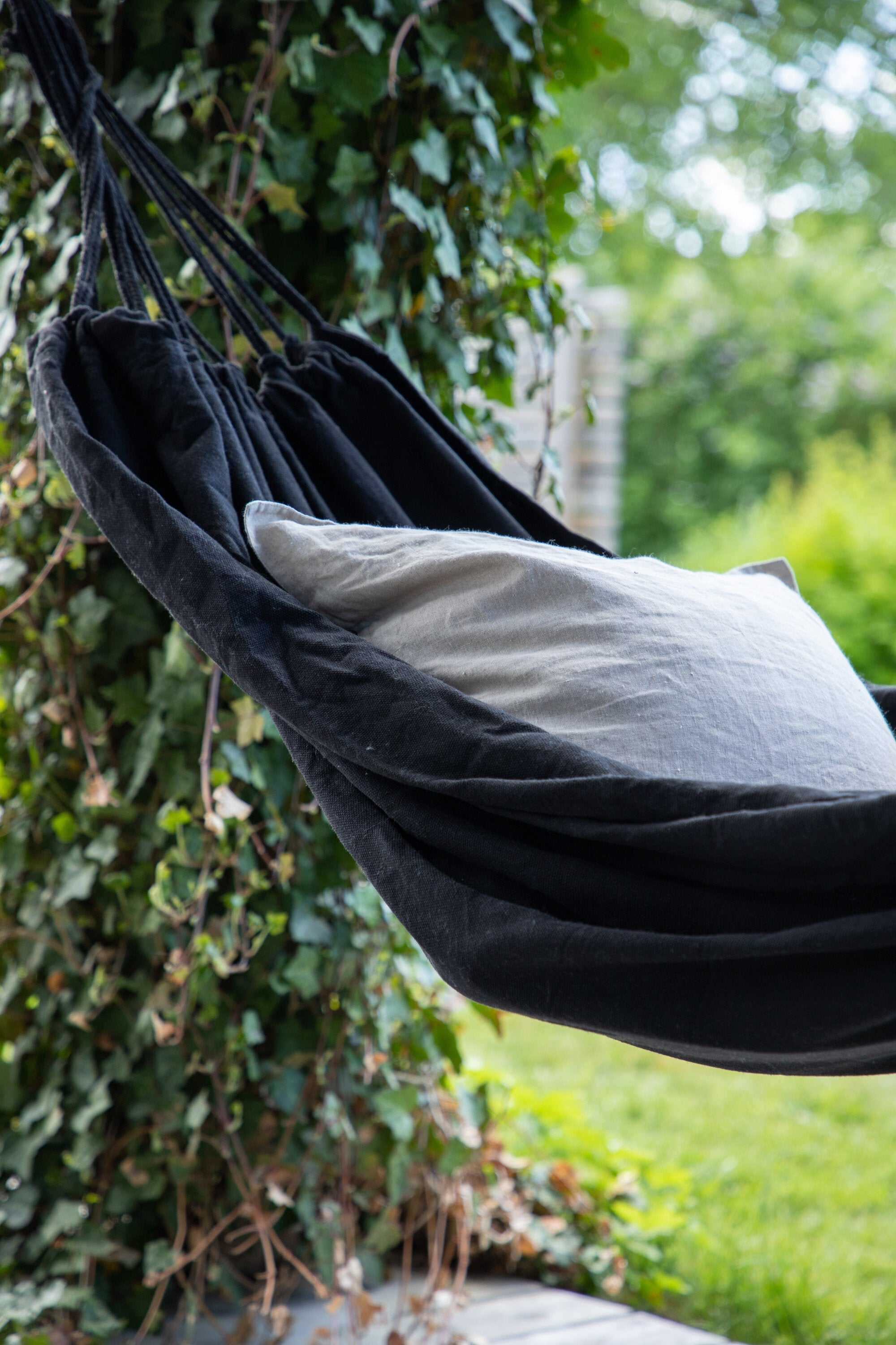 Hedvig Hammock-Relaxing-Venture Home-peaceofhome.se