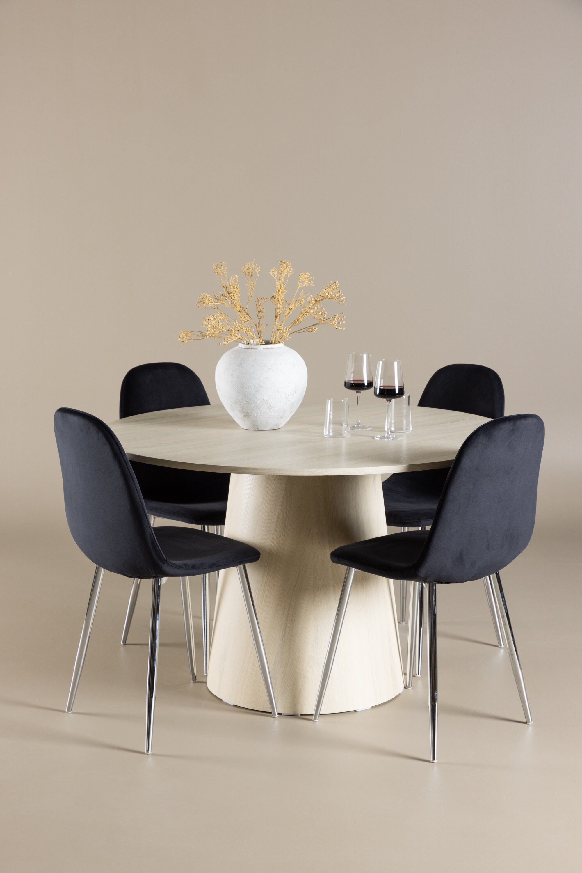 Lanzo Matbord med Polar Matstol-GR Dining Set-Venture Home-peaceofhome.se