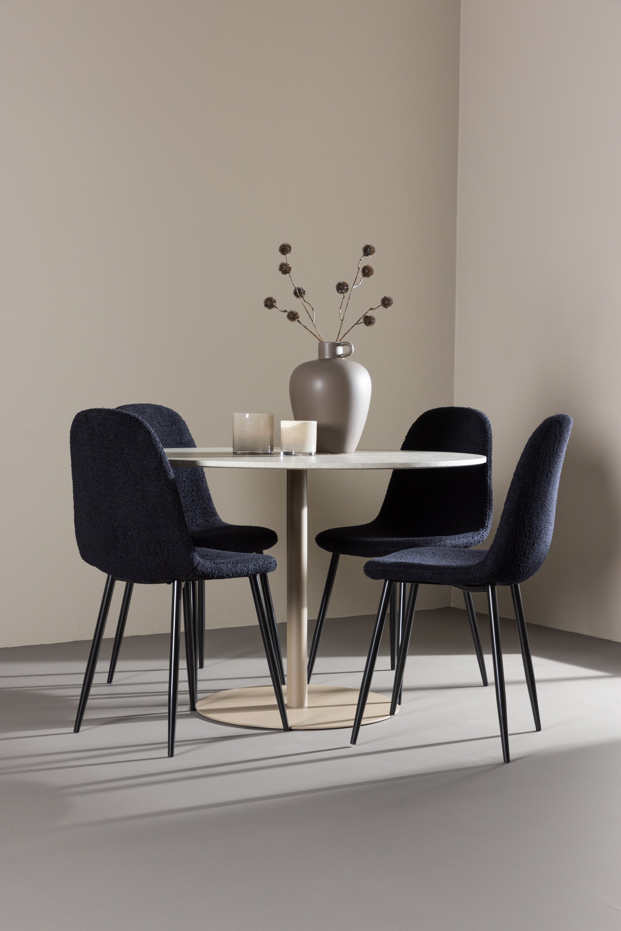 Lycke Matbord med Polar Matstol-GR Dining Set-Venture Home-peaceofhome.se