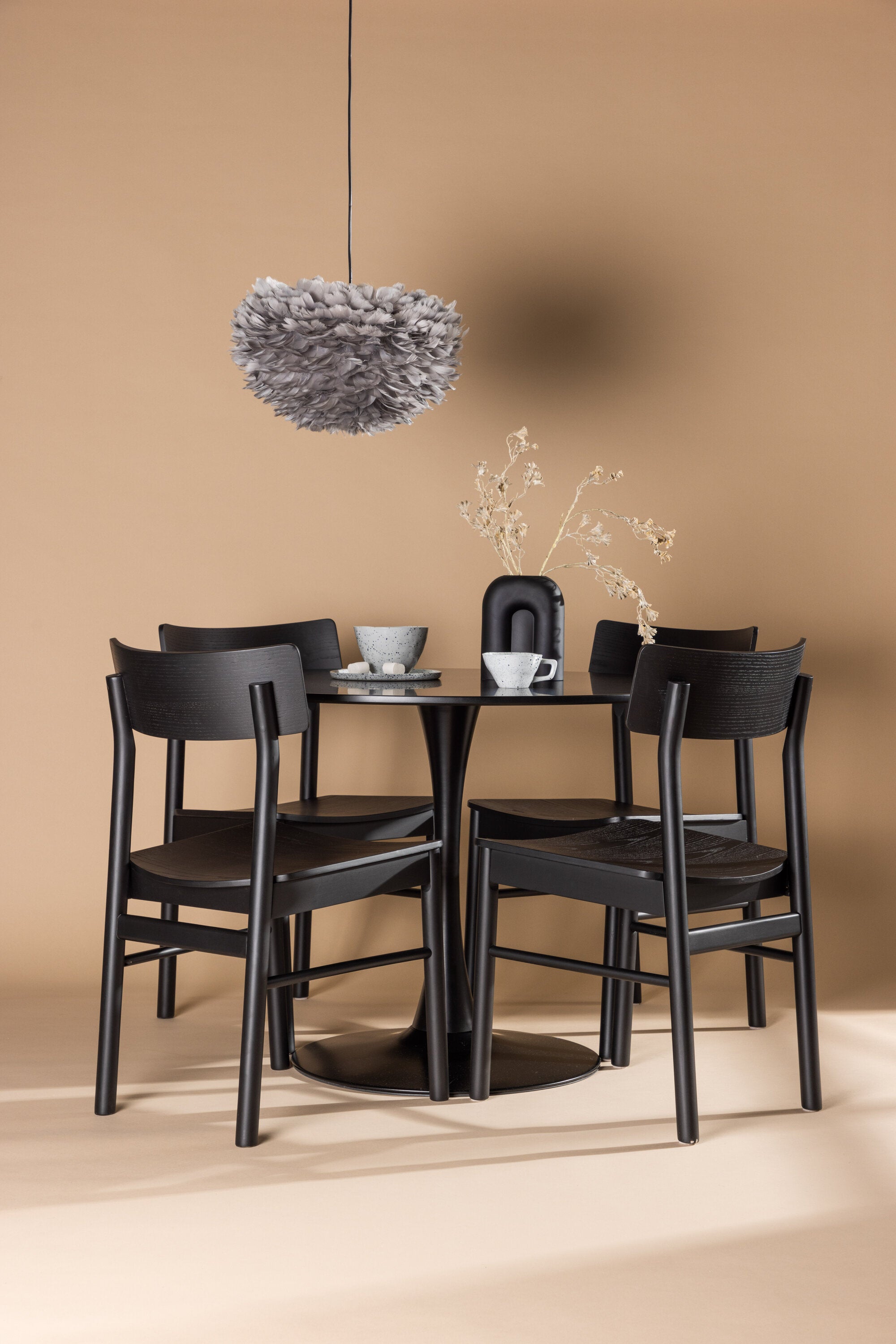 Matbordet Glade & stolarna Montros-GR Dining Set-Venture Home-peaceofhome.se