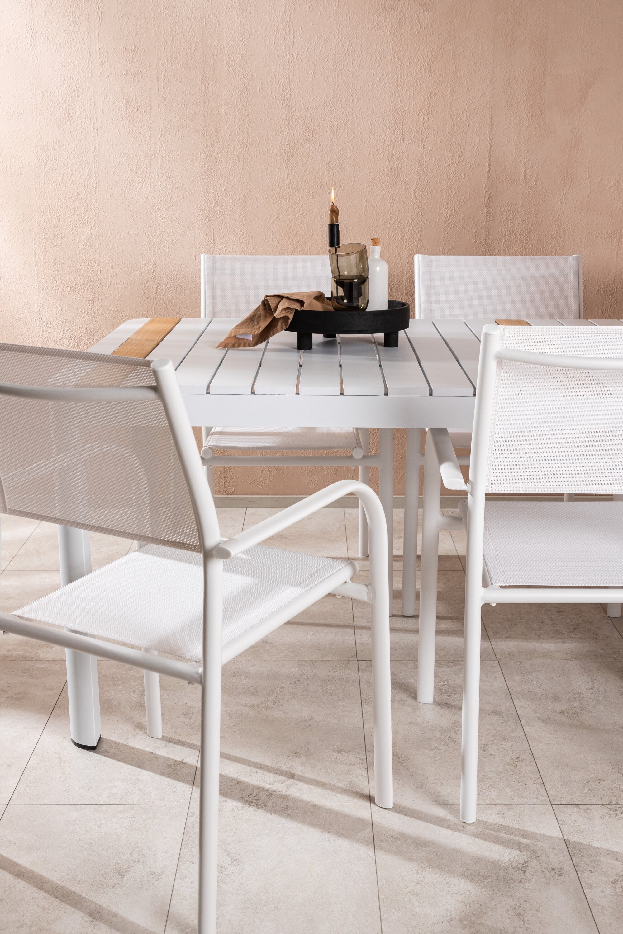 Matbordet Togo & stolarna Santorini-Table Set-Venture Home-peaceofhome.se