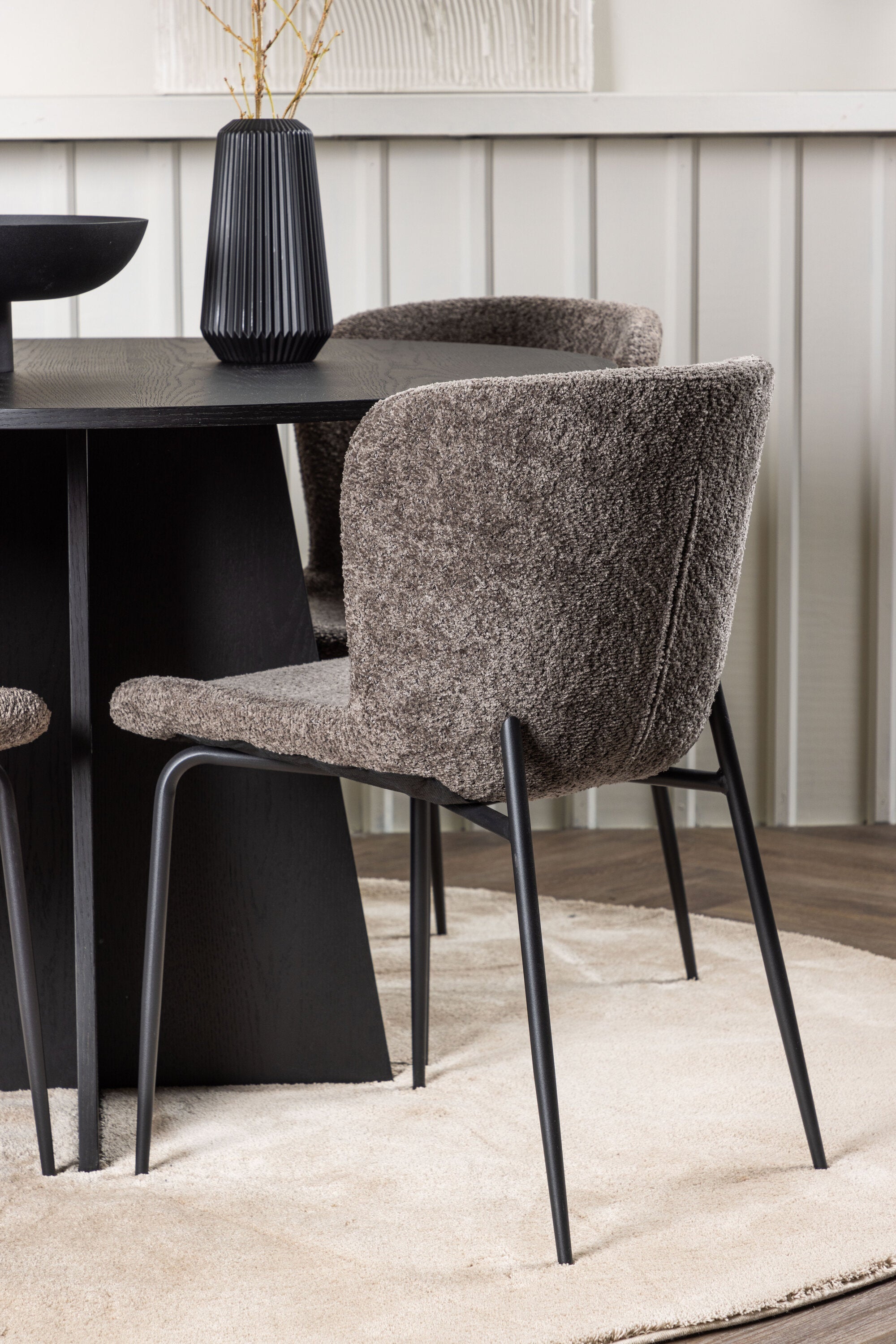 Matgrupp Bootcut med 4st matstolar Modesto-GR Dining Set-Venture Home-peaceofhome.se