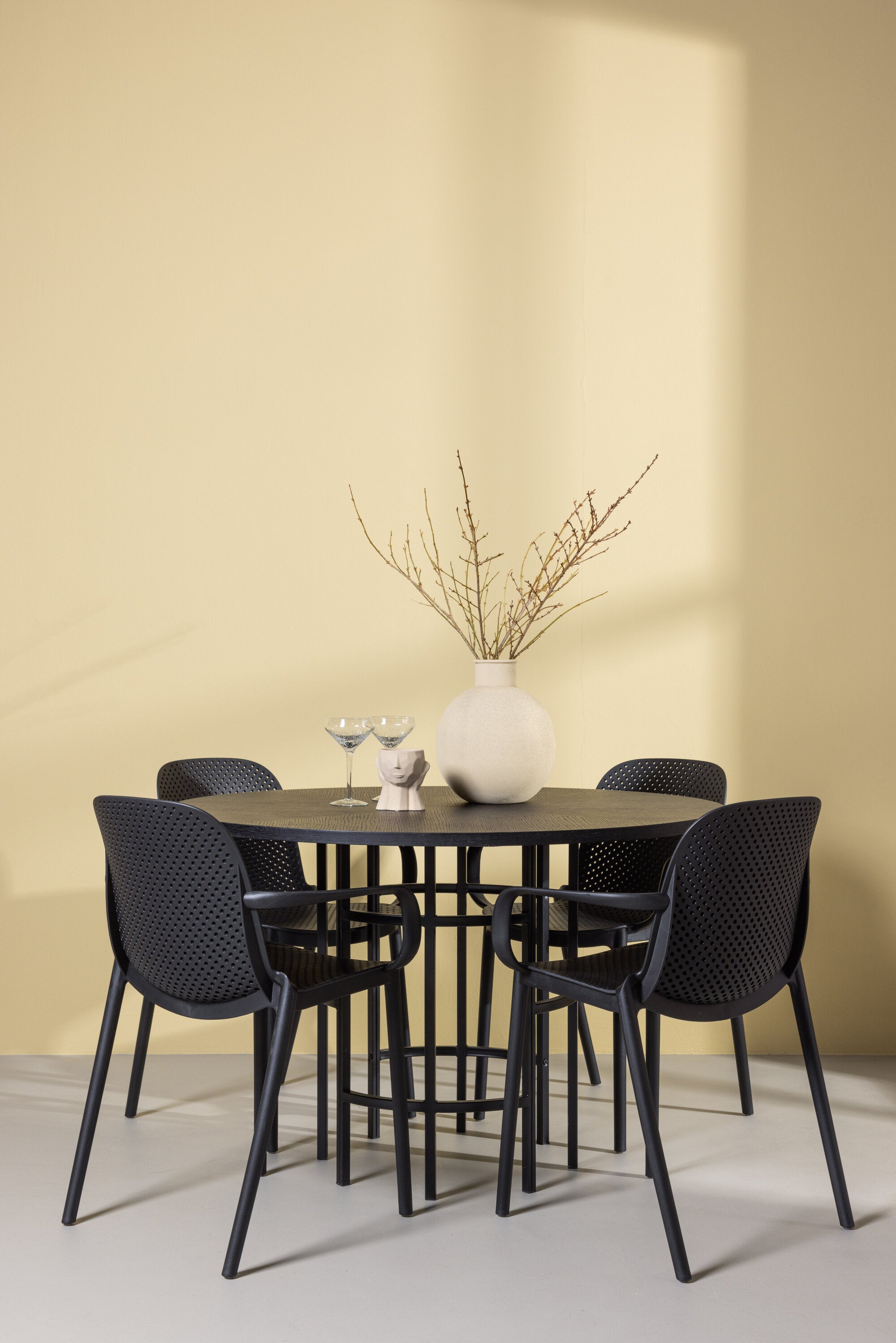 Matgrupp Copenhagen med 4st matstolar Baltimore-GR Dining Set-Venture Home-peaceofhome.se