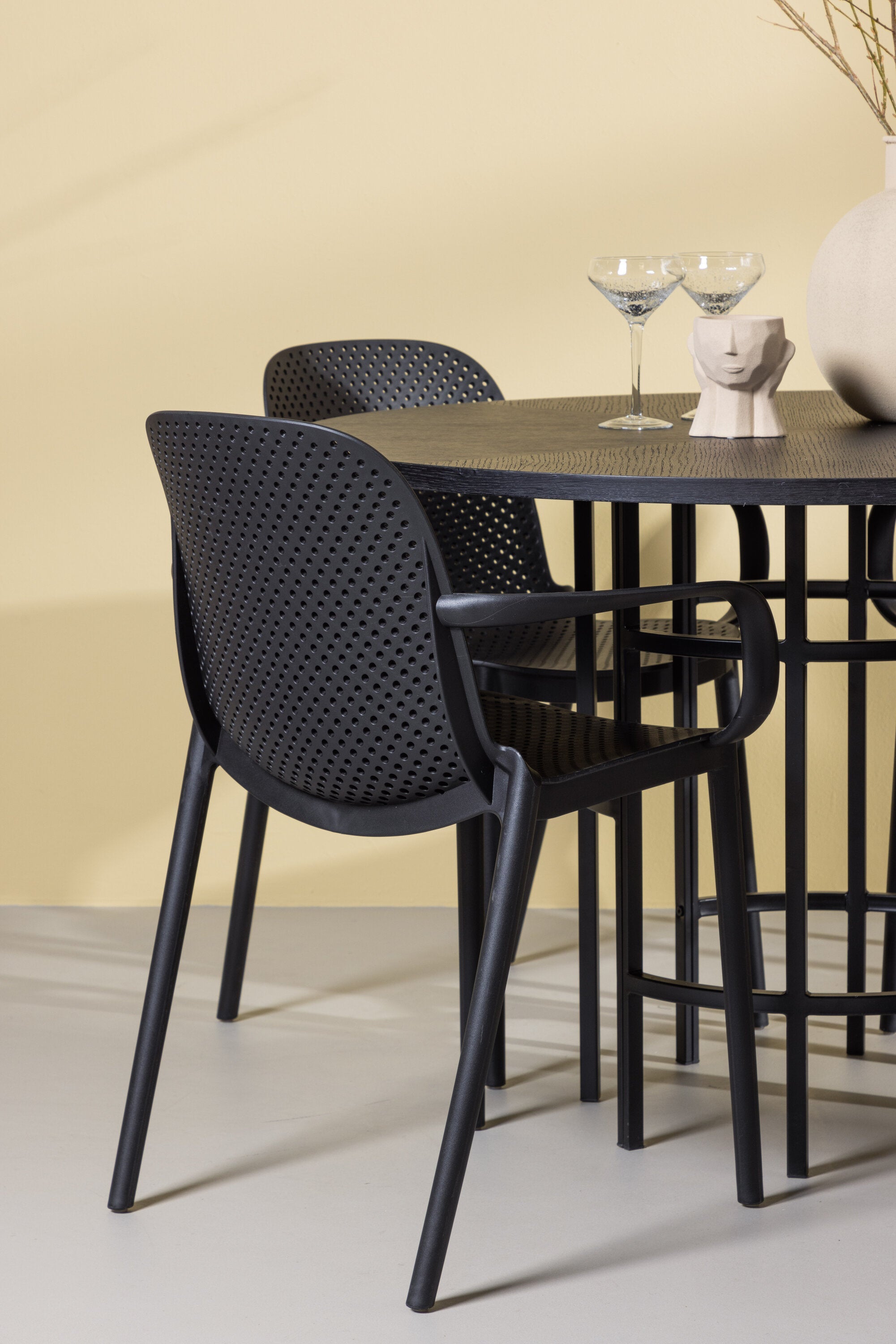 Matgrupp Copenhagen med 4st matstolar Baltimore-GR Dining Set-Venture Home-peaceofhome.se