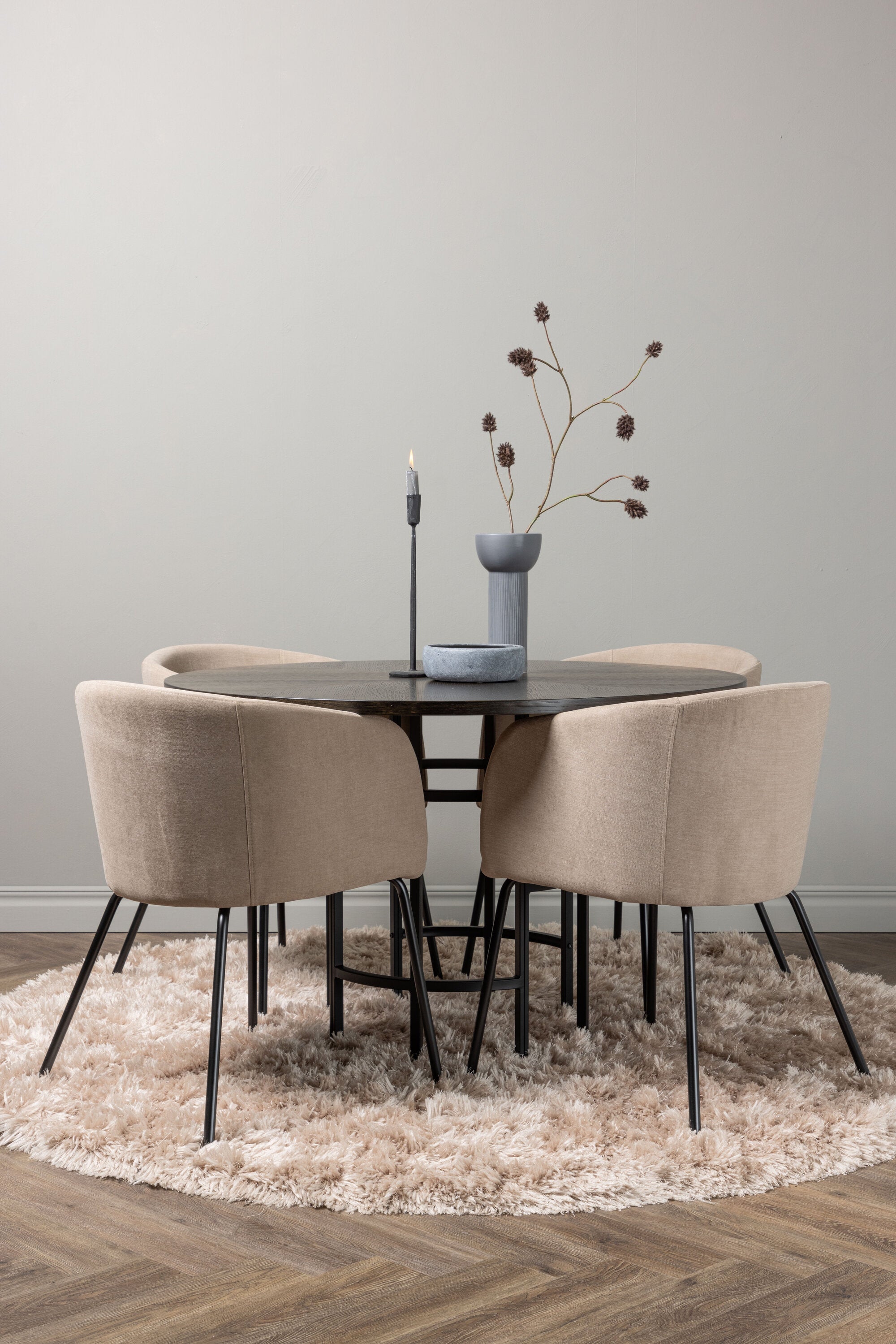 Matgrupp Copenhagen med 4st matstolar Berit-GR Dining Set-Venture Home-peaceofhome.se