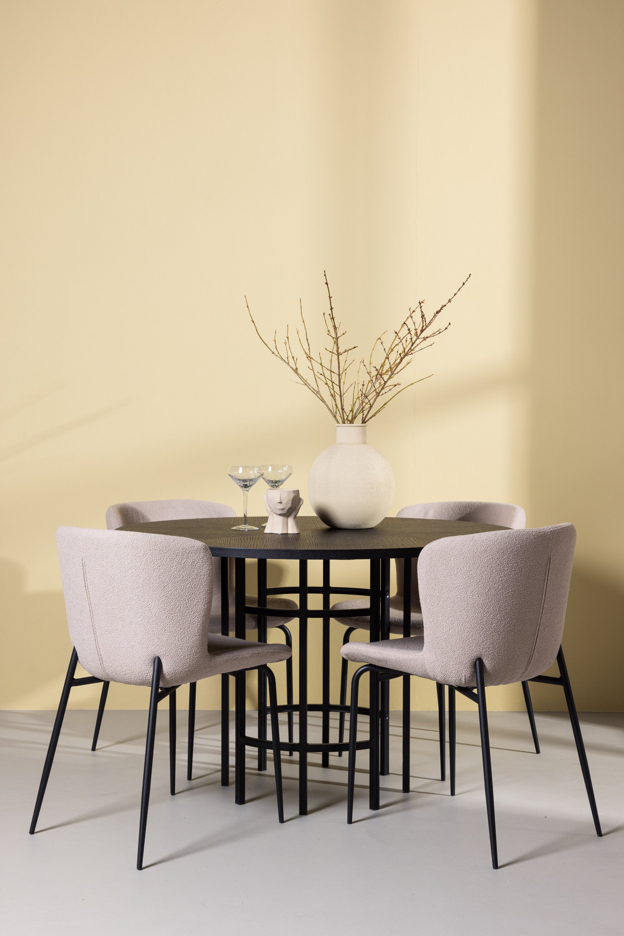 Matgrupp Copenhagen med 4st matstolar Modesto-GR Dining Set-Venture Home-peaceofhome.se