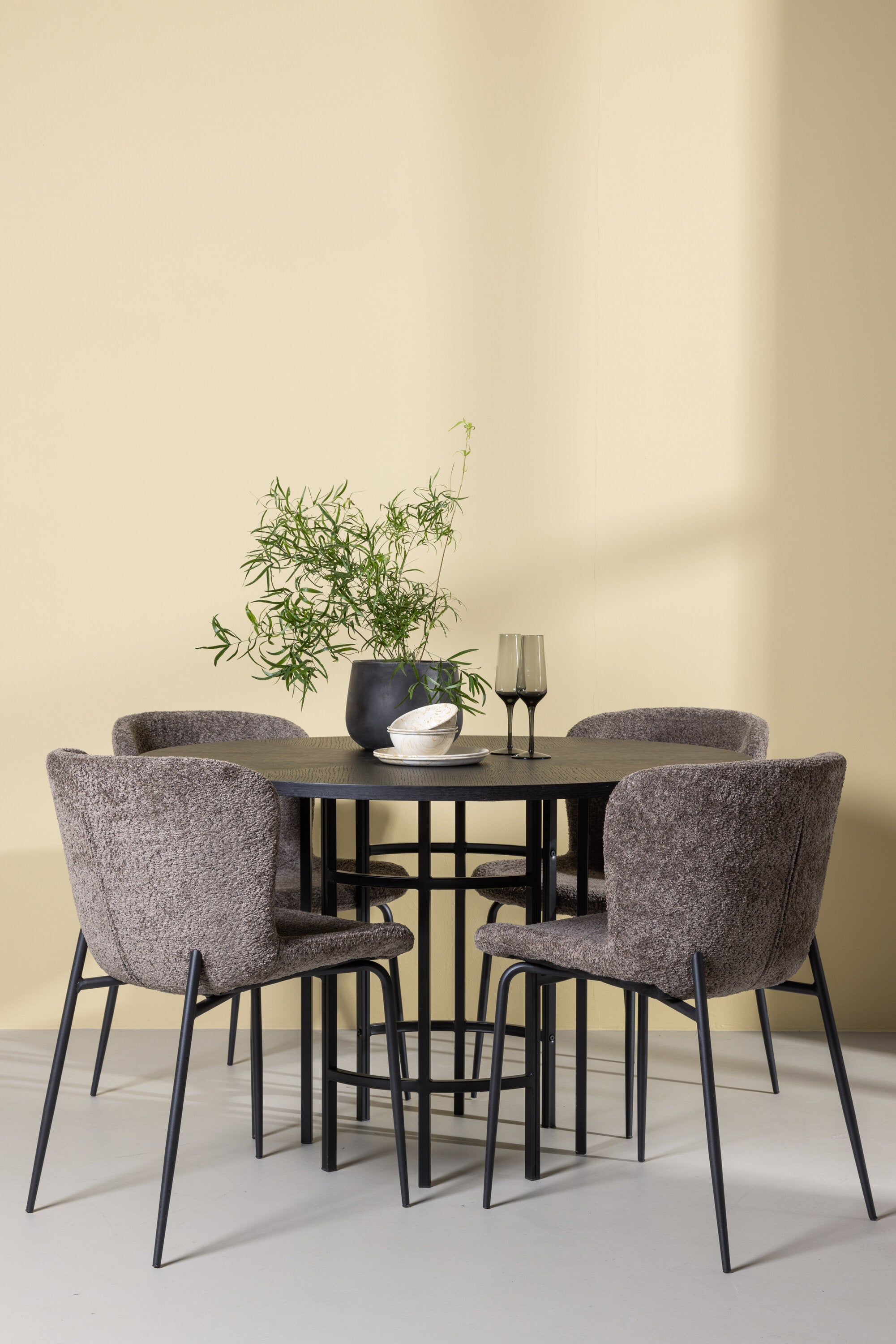 Matgrupp Copenhagen med 4st matstolar Modesto-GR Dining Set-Venture Home-peaceofhome.se