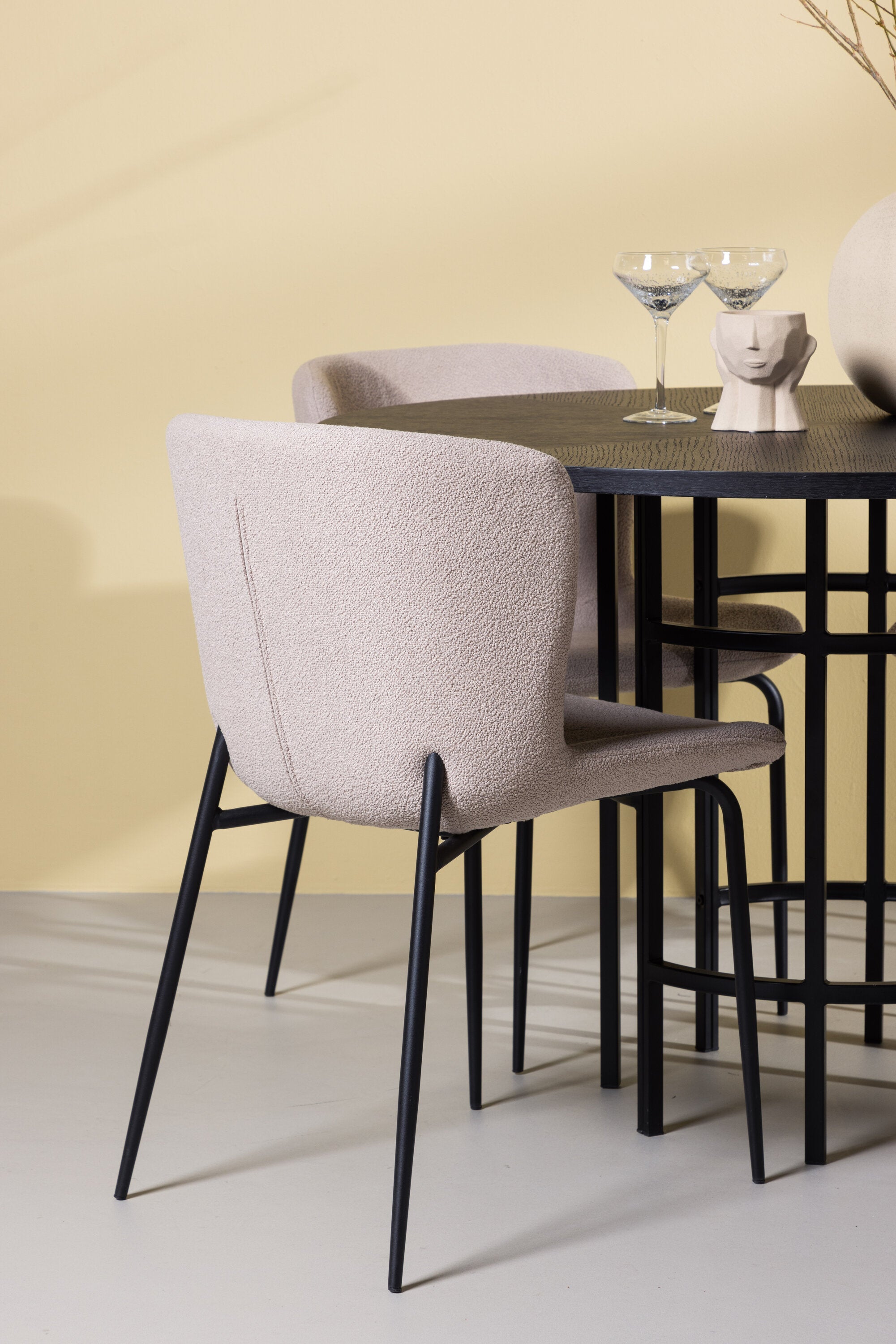 Matgrupp Copenhagen med 4st matstolar Modesto-GR Dining Set-Venture Home-peaceofhome.se