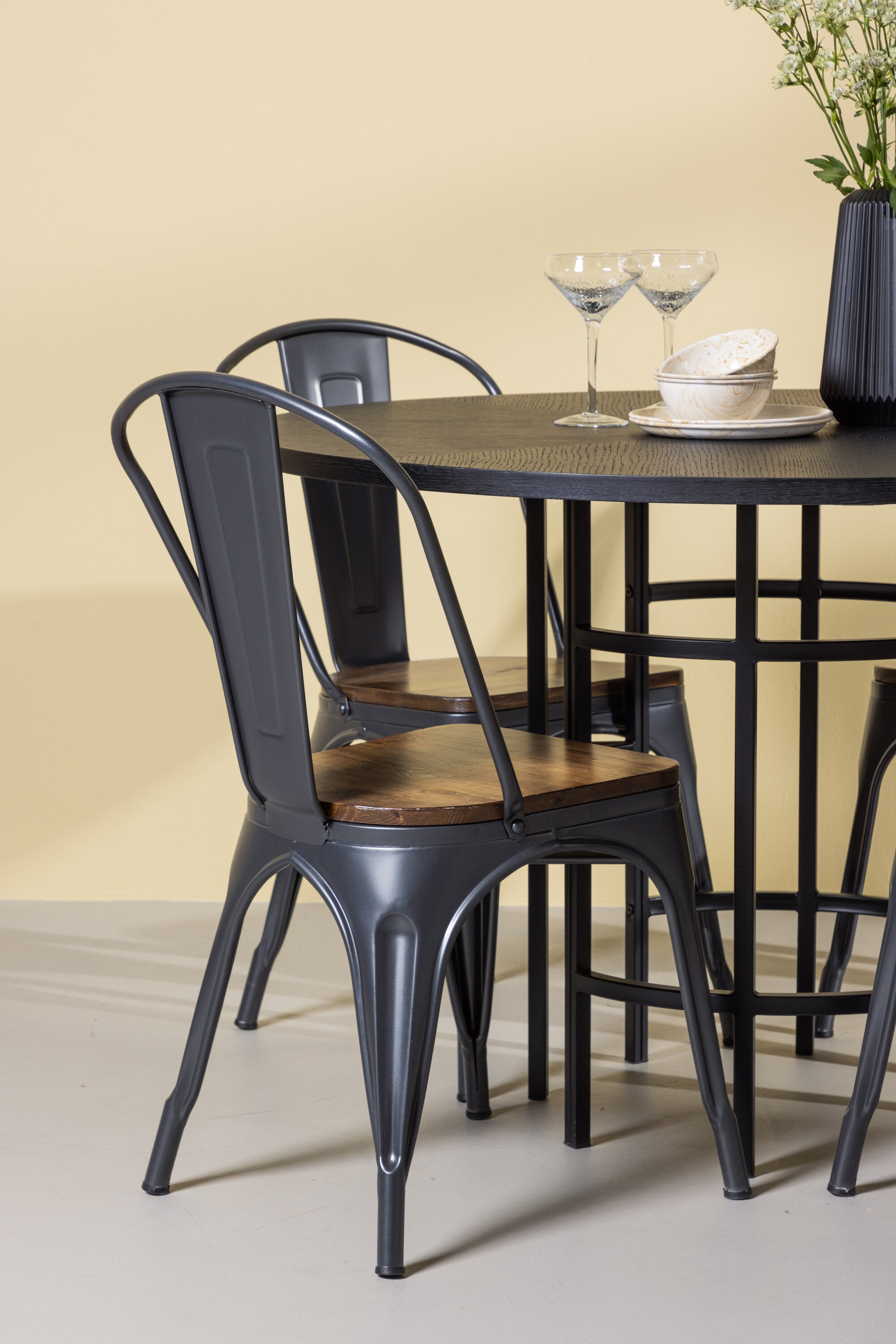 Matgrupp Copenhagen med 4st matstolar Tempe-GR Dining Set-Venture Home-peaceofhome.se