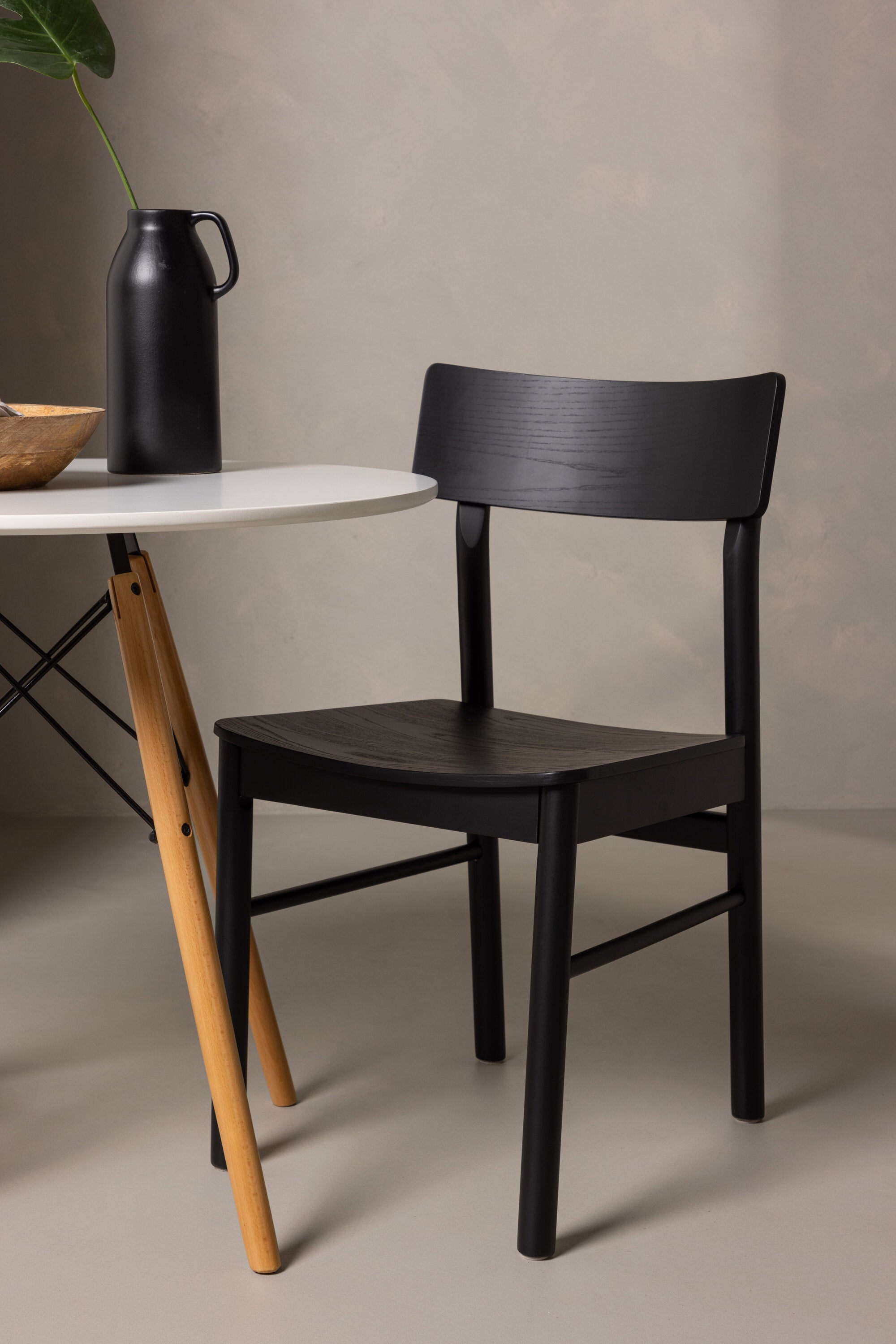 Matgrupp Danburi med 2st matstolar Montros-GR Dining Set-Venture Home-peaceofhome.se