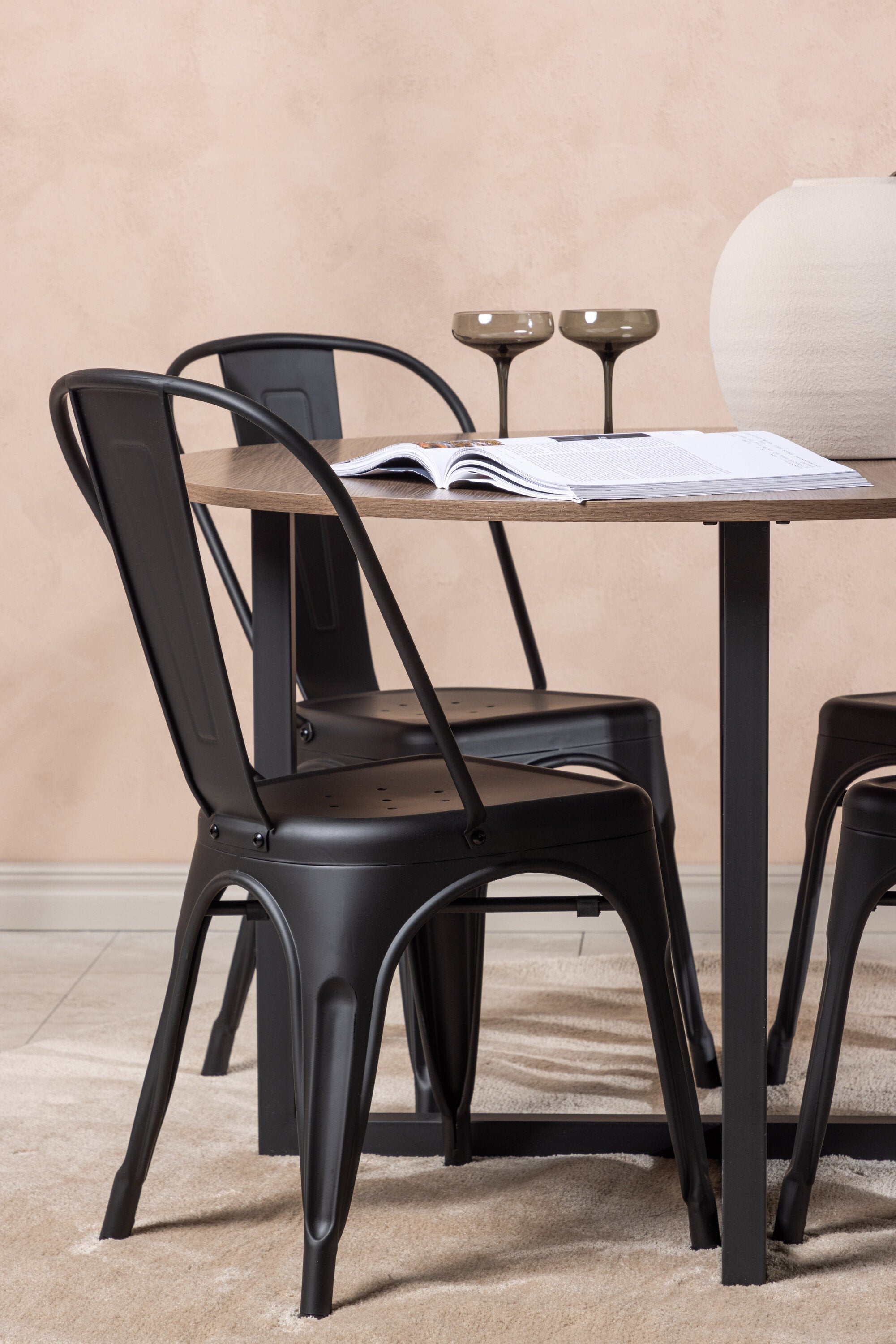 Matgrupp Durango med 4st matstolar Tempe-GR Dining Set-Venture Home-peaceofhome.se