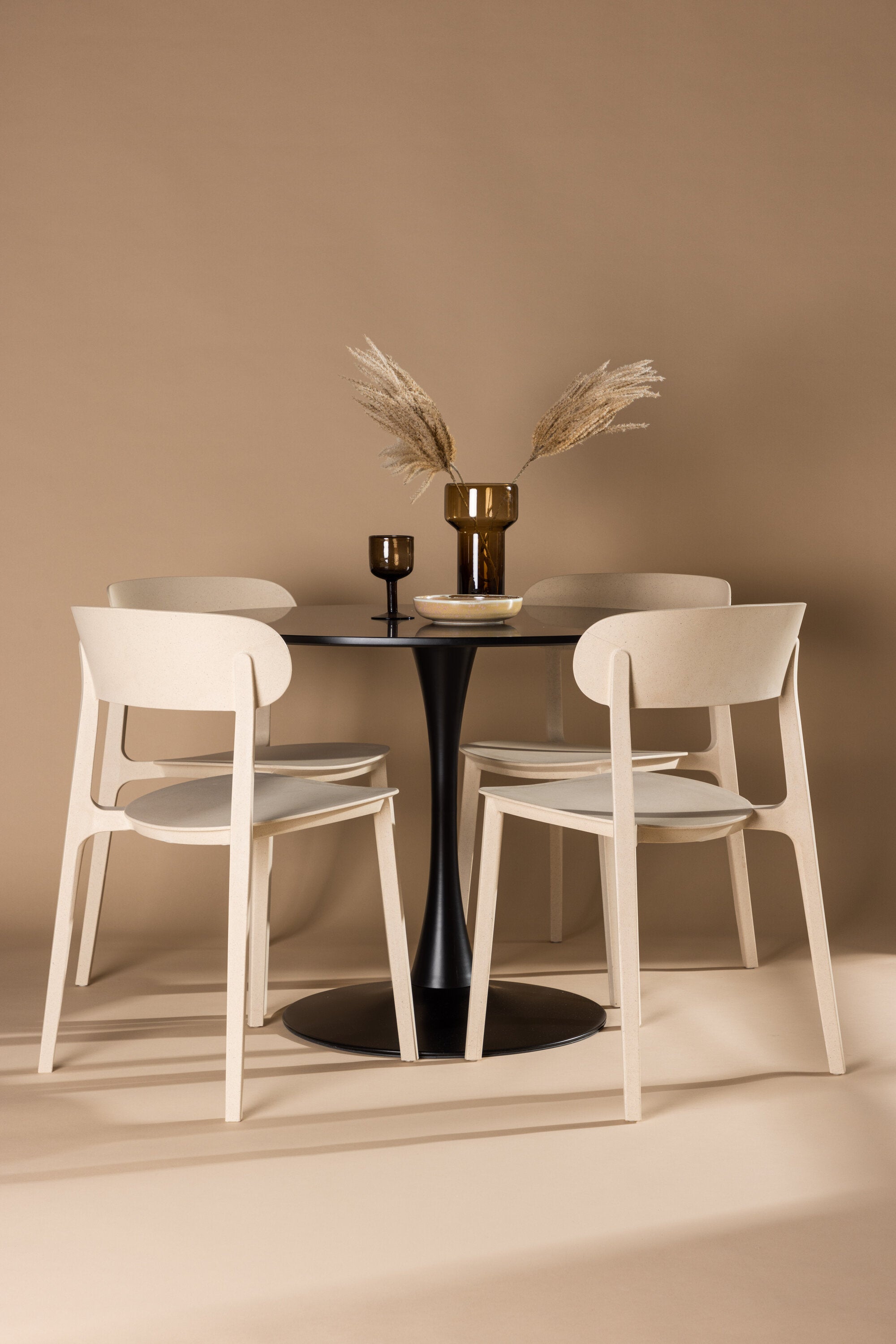 Matgrupp Glade med 4st matstolar Åstol-GR Dining Set-Venture Home-peaceofhome.se