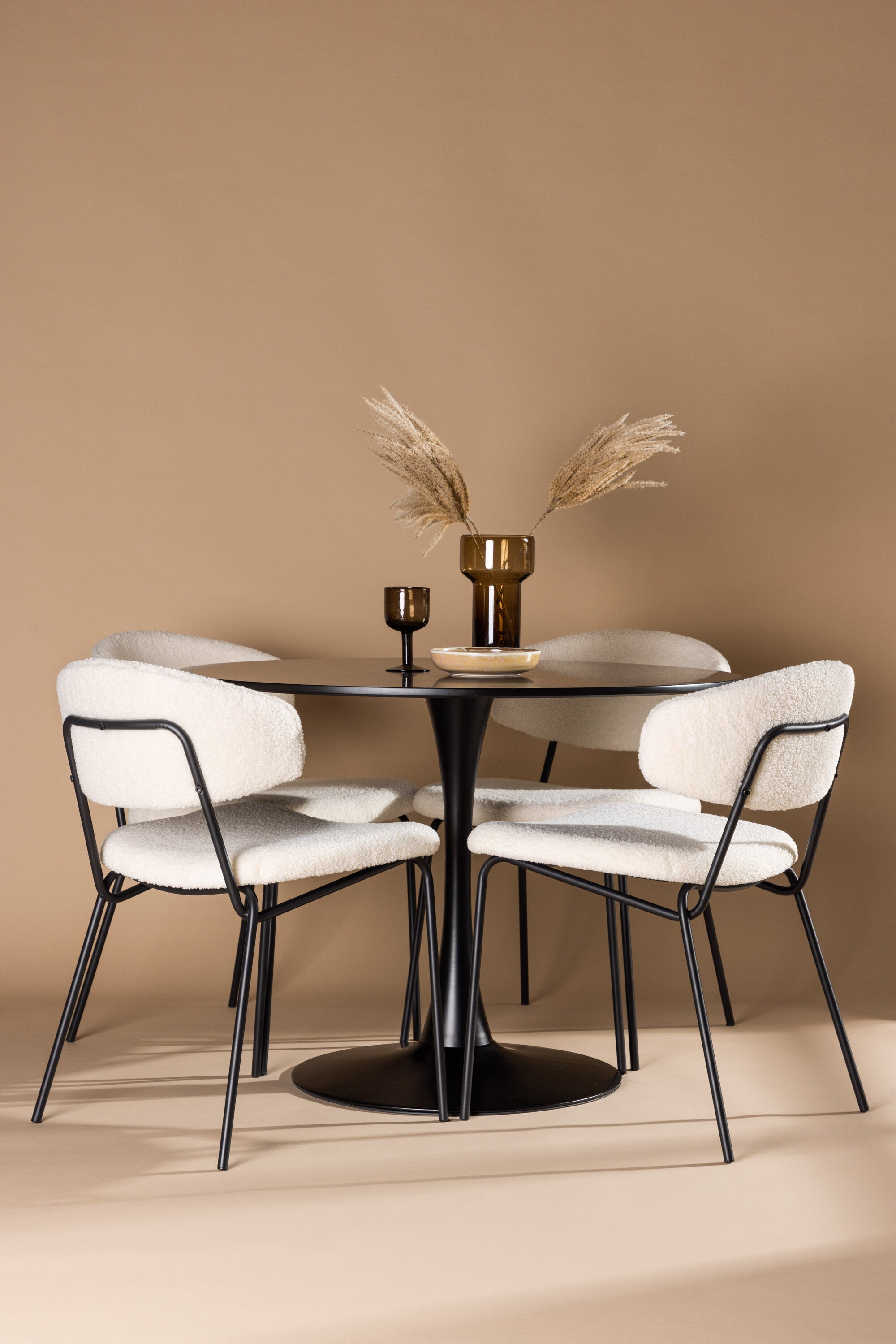 Matgrupp Glade med 4st matstolar Chico-GR Dining Set-Venture Home-peaceofhome.se