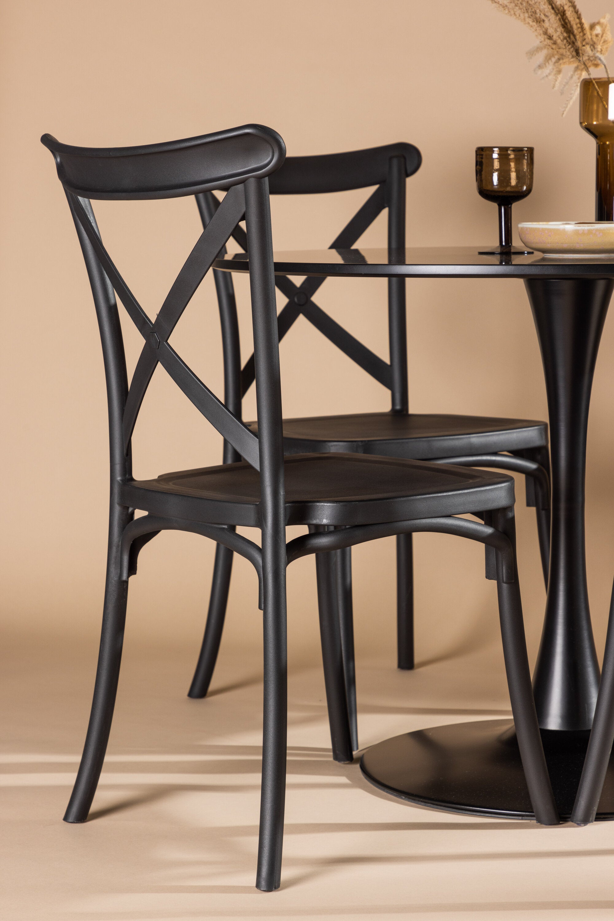 Matgrupp Glade med 4st matstolar Crosett-GR Dining Set-Venture Home-peaceofhome.se