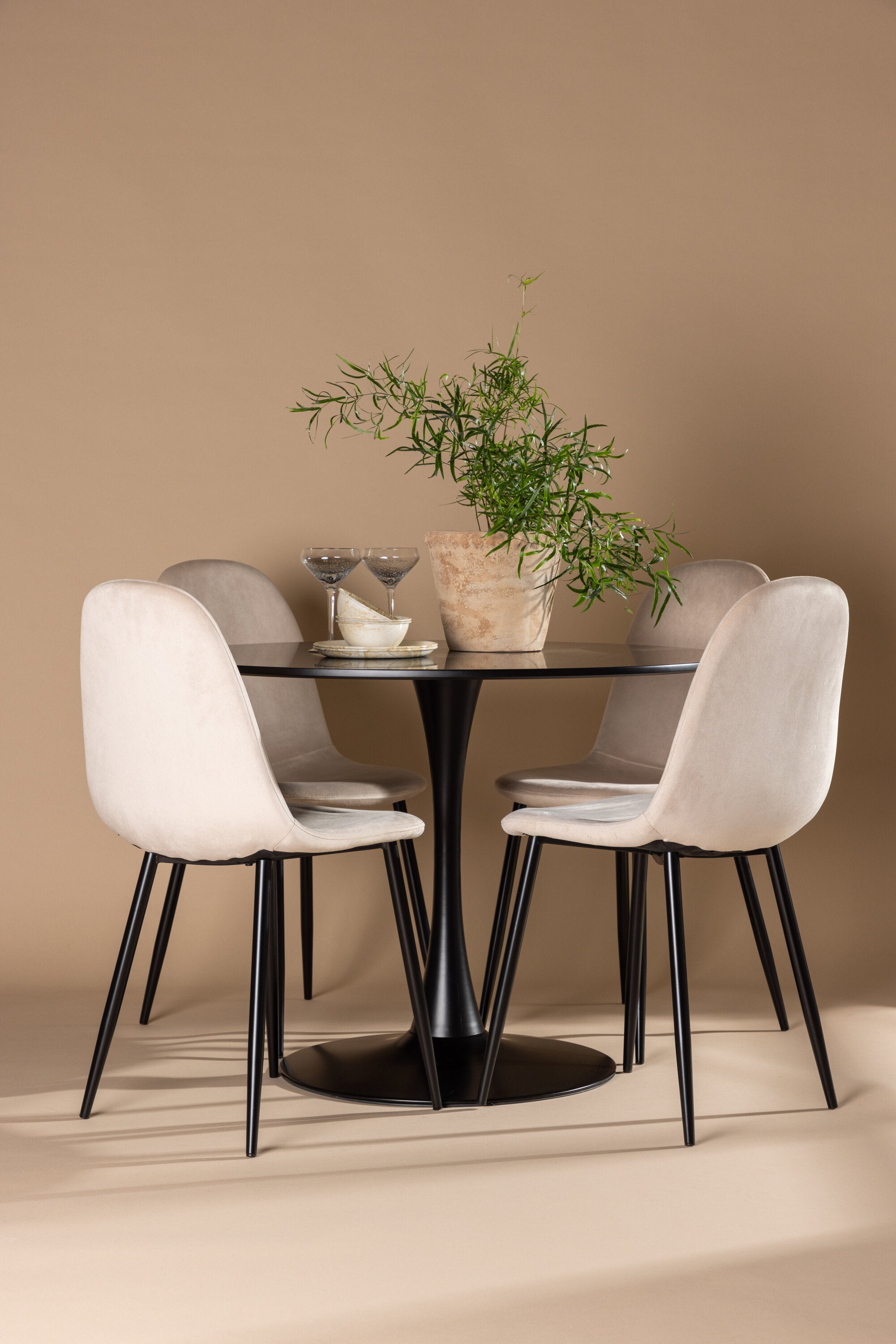 Matgrupp Glade med 4st matstolar Polar-GR Dining Set-Venture Home-peaceofhome.se