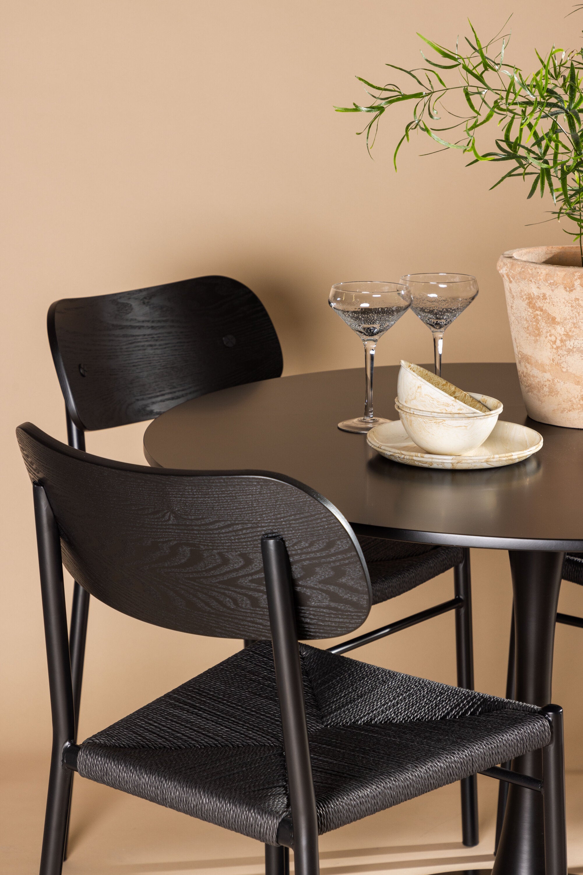 Matgrupp Glade med 4st matstolar Polly-GR Dining Set-Venture Home-peaceofhome.se