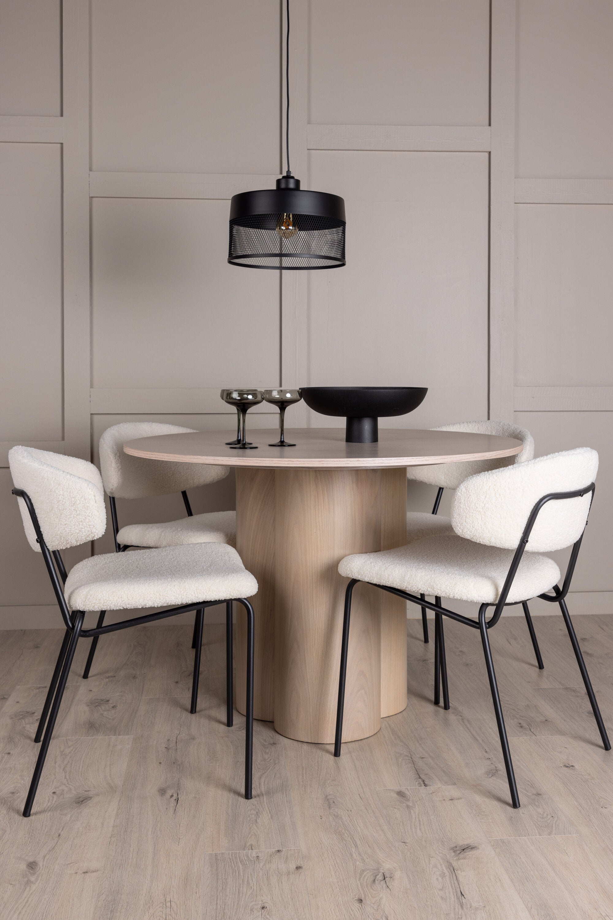 Matgrupp Olivia med 4st matstolar Chico-GR Dining Set-Venture Home-peaceofhome.se