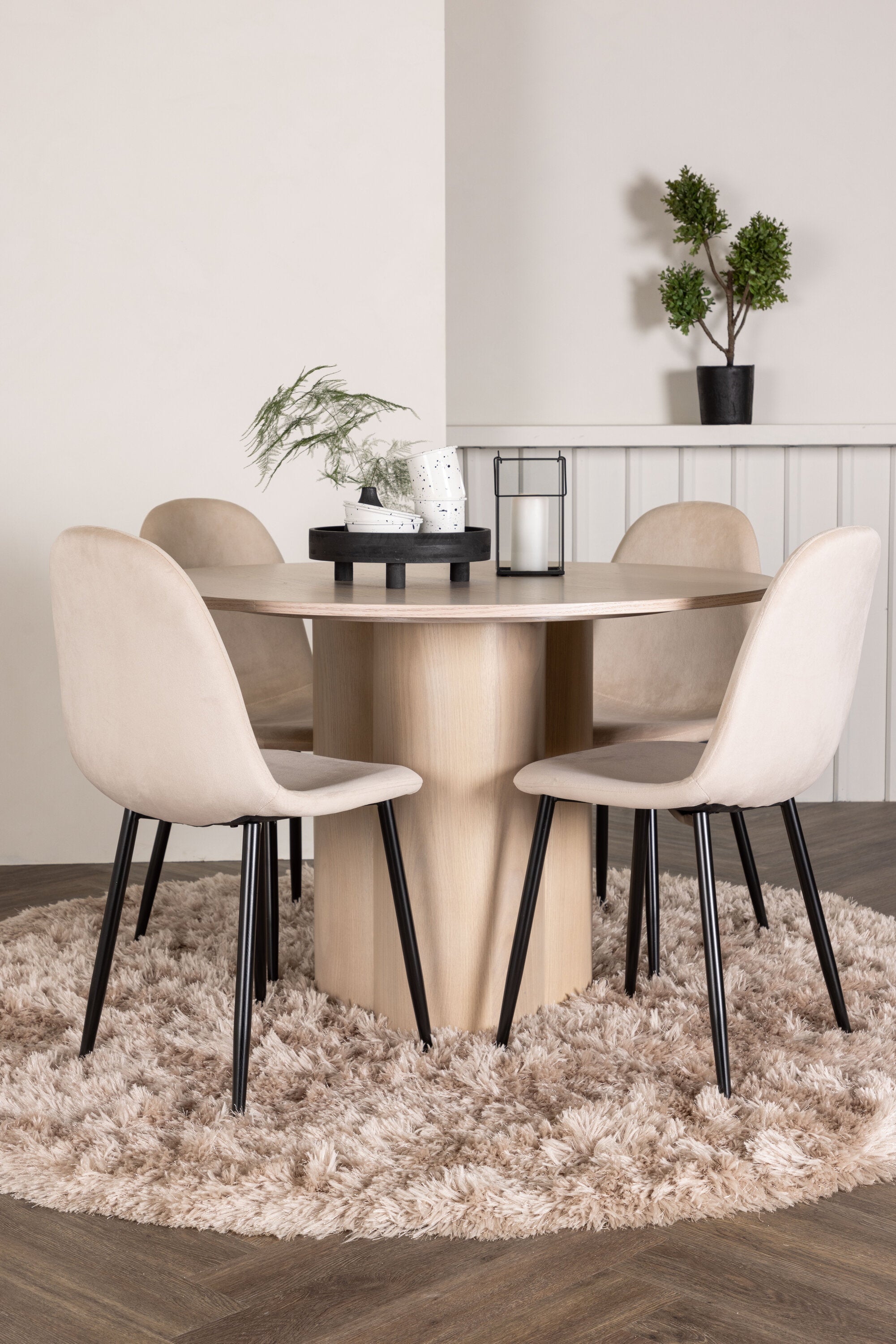 Matgrupp Olivia med 4st matstolar Polar-GR Dining Set-Venture Home-peaceofhome.se