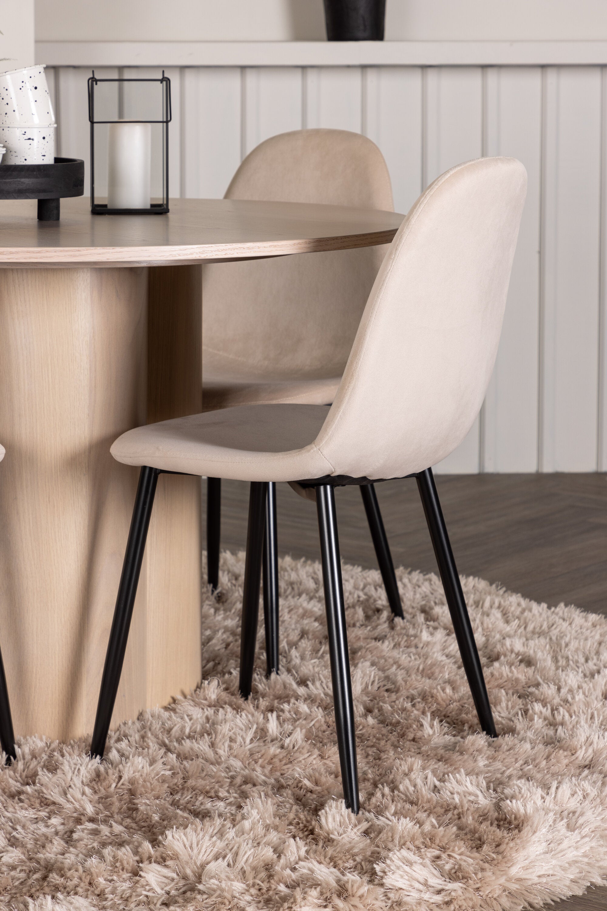 Matgrupp Olivia med 4st matstolar Polar-GR Dining Set-Venture Home-peaceofhome.se