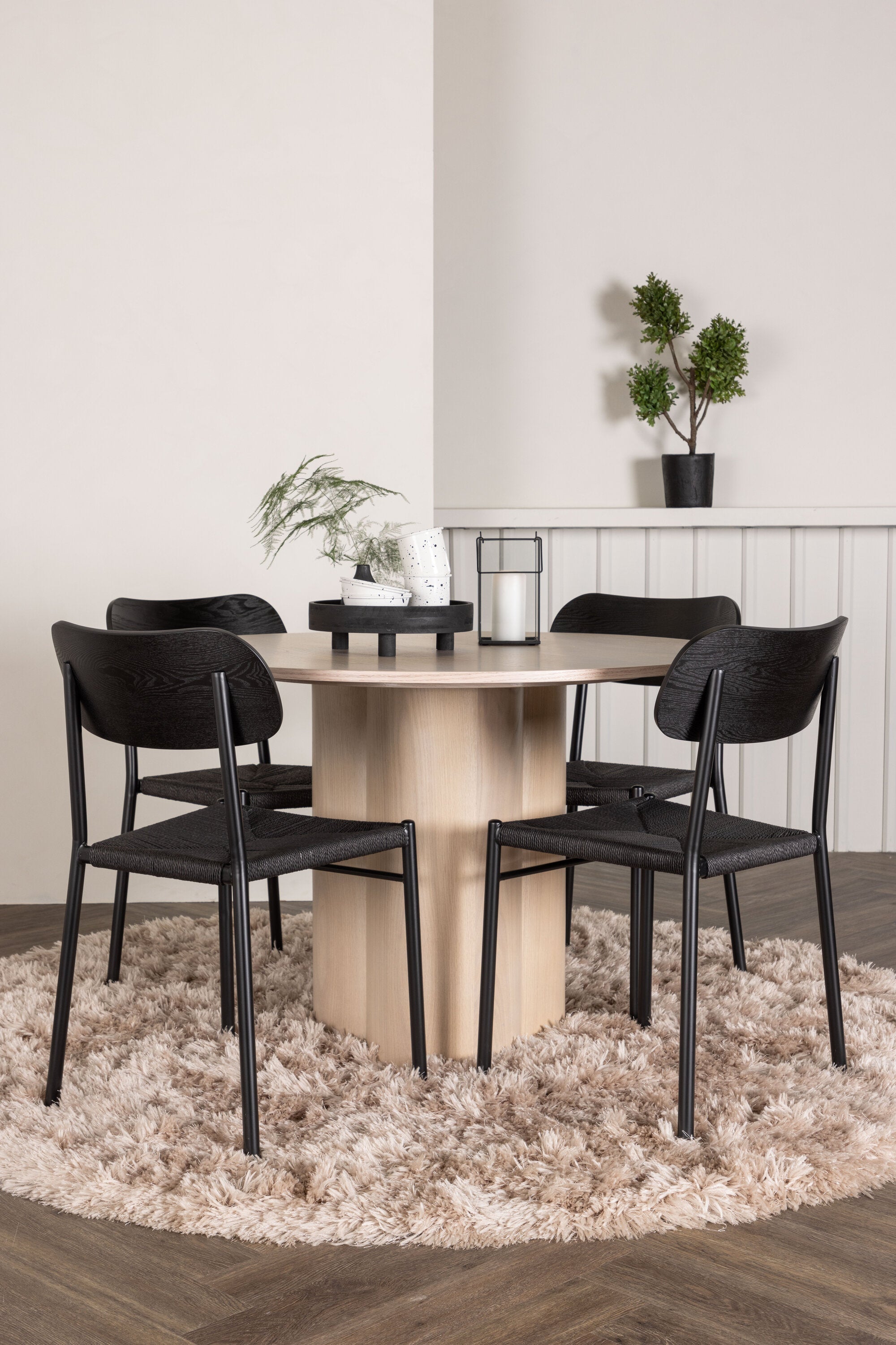 Matgrupp Olivia med 4st matstolar Polly-GR Dining Set-Venture Home-peaceofhome.se