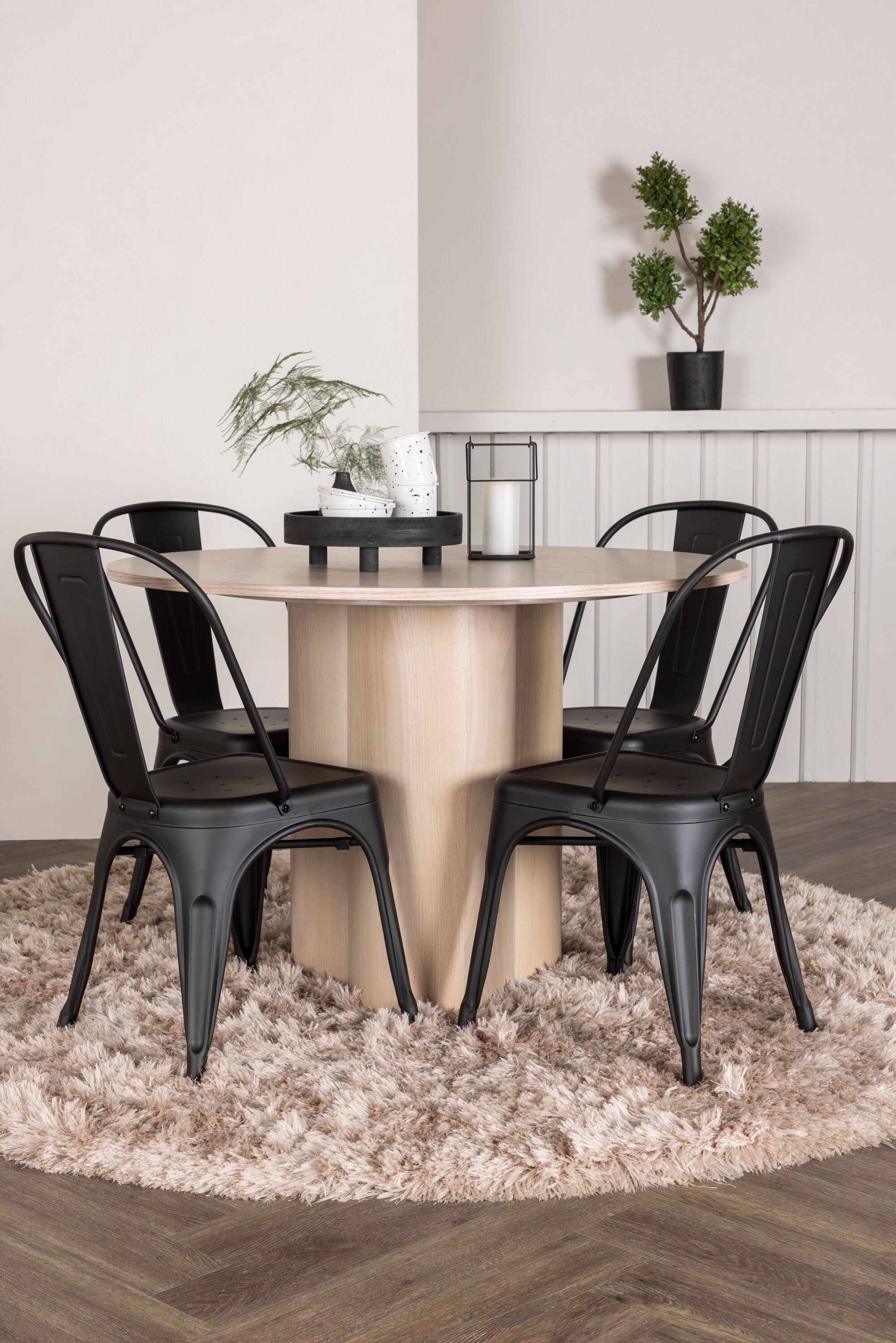 Matgrupp Olivia med 4st matstolar Tempe-GR Dining Set-Venture Home-peaceofhome.se