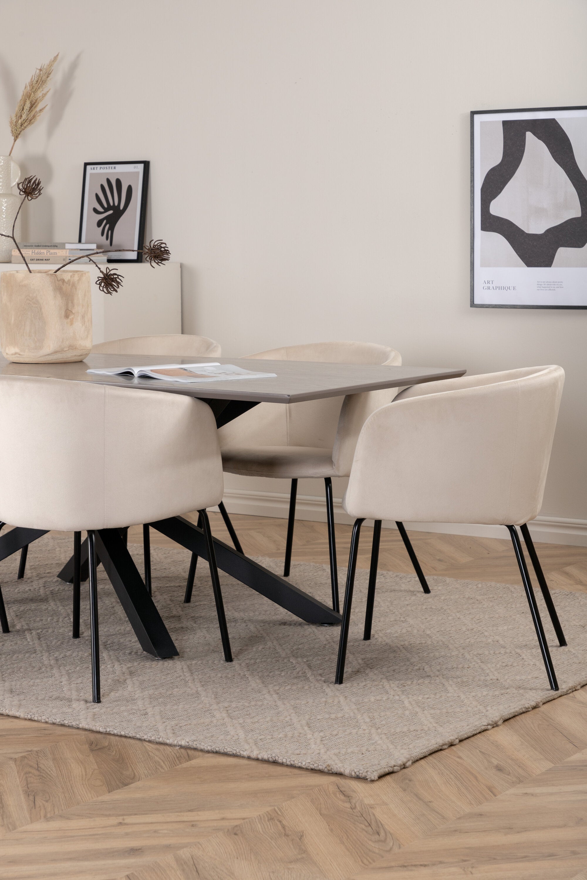 Matgrupp Piazza med stolarna Berit-GR Dining Set-Venture Home-peaceofhome.se