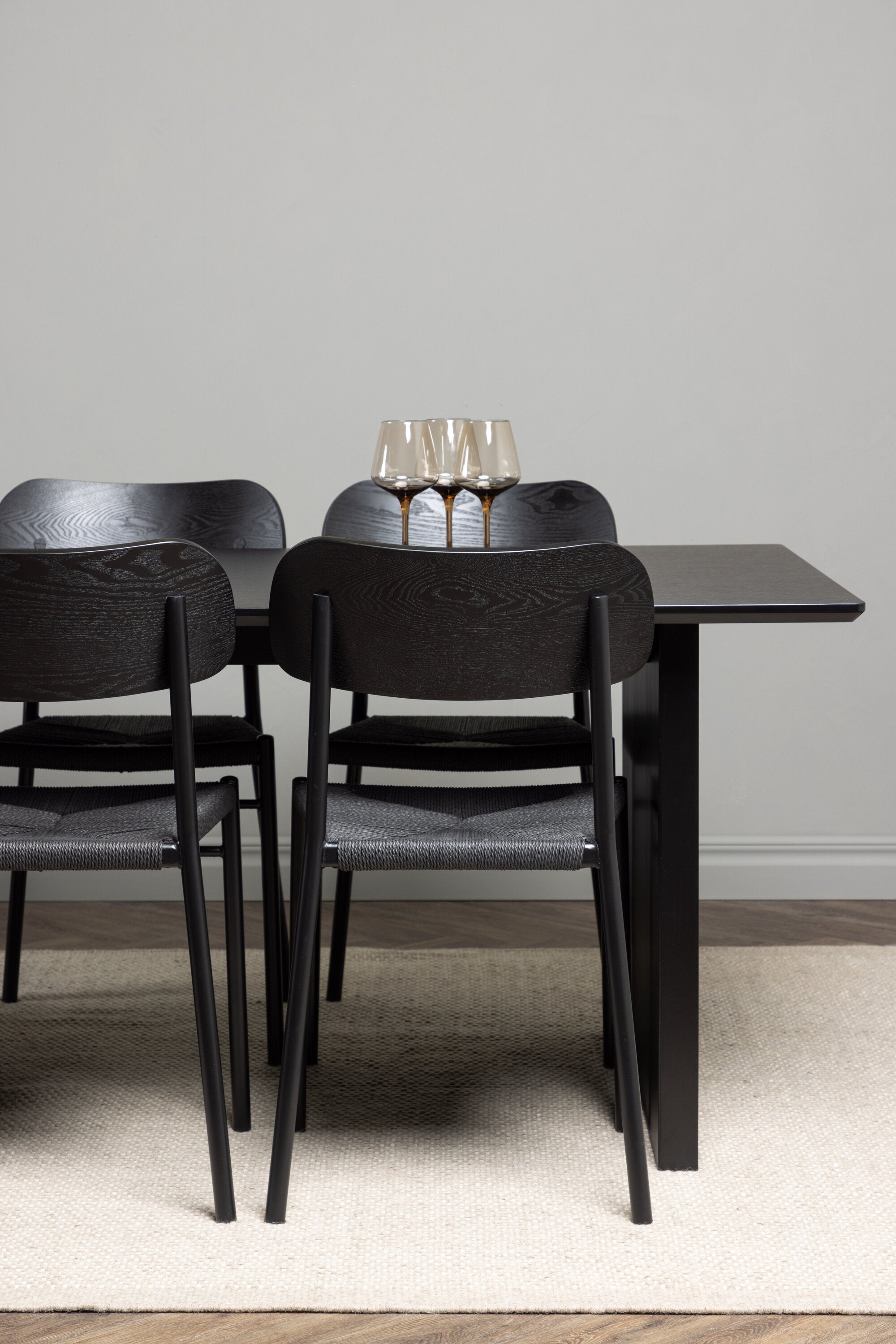 Matgrupp Vail med stolarna Polly-GR Dining Set-Venture Home-peaceofhome.se